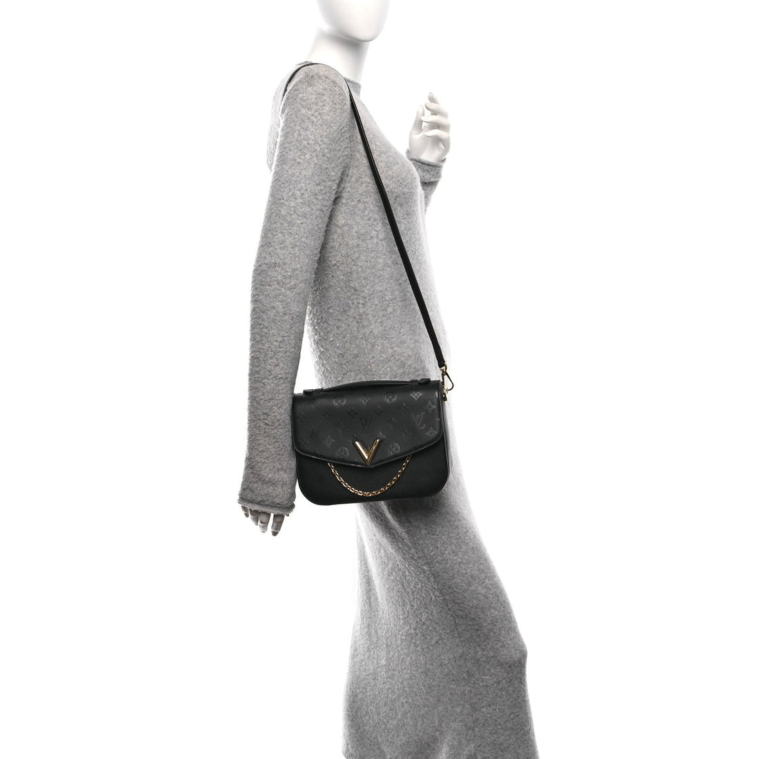 Calfskin Monogram Very Messenger Black