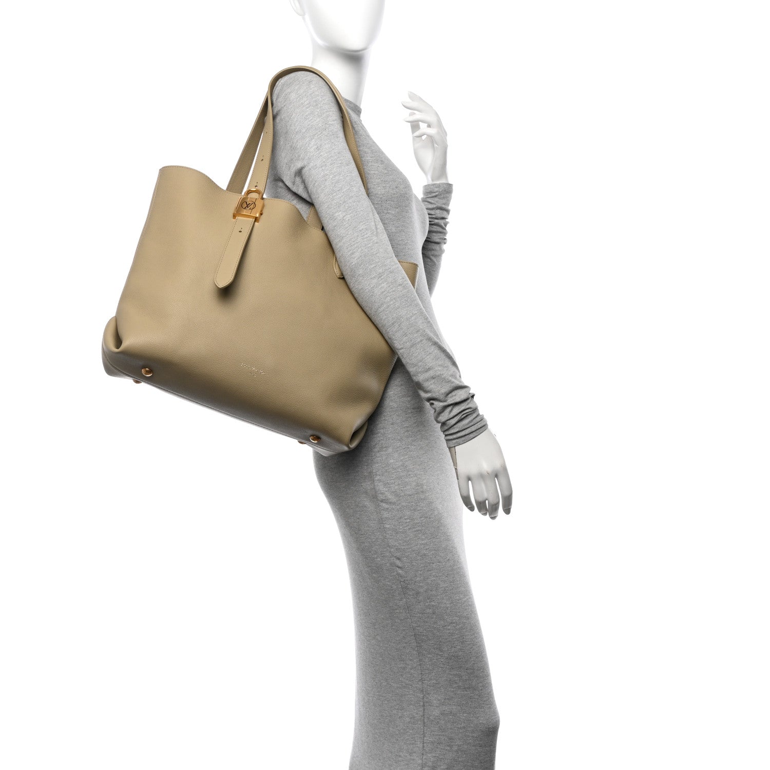 Grained Calfskin Low Key Cabas MM Clay