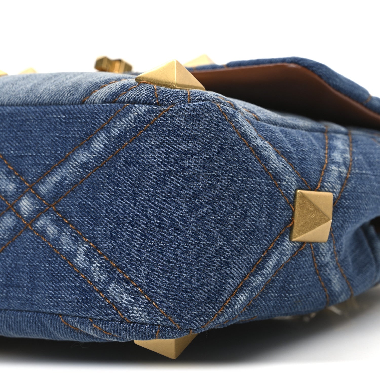 Denim Medium Roman Stud Shoulder Bag Light Denim Selleria