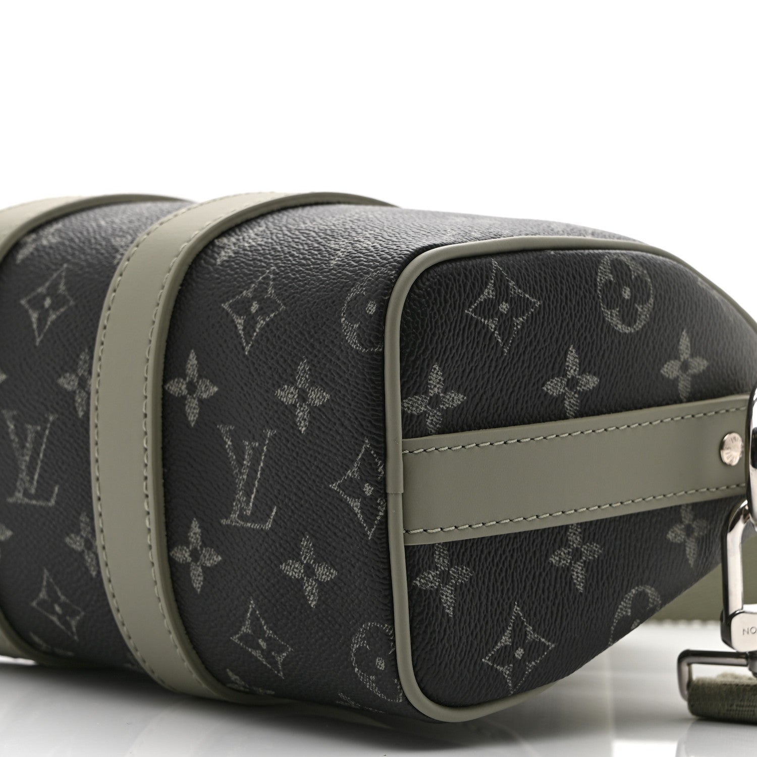 Monogram Gradient Keepall Bandouliere 25 Khaki