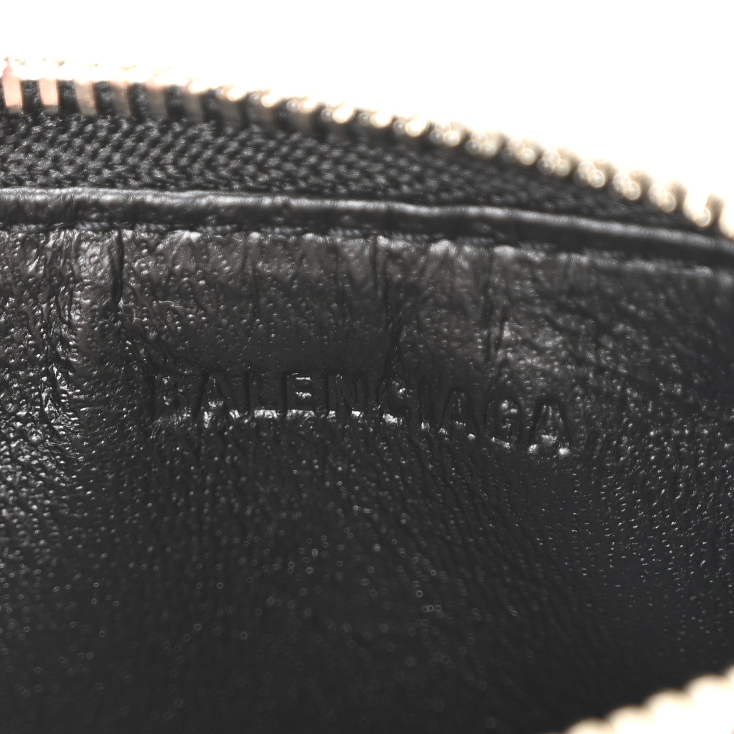 Grained Calfskin Paris Logo Cash Coin Card Holder On Keychain Black