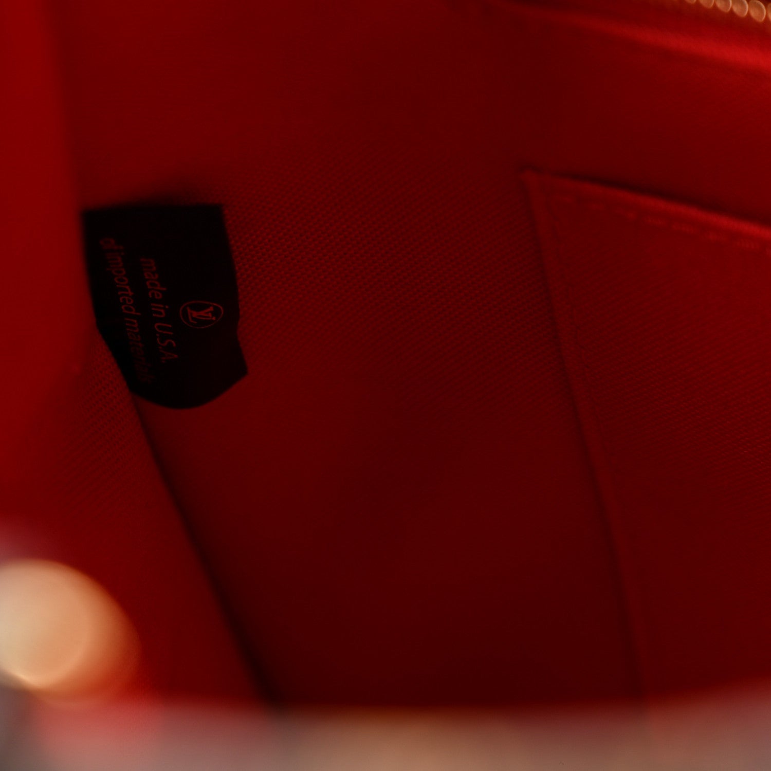 Reverse Monogram Giant Onthego MM