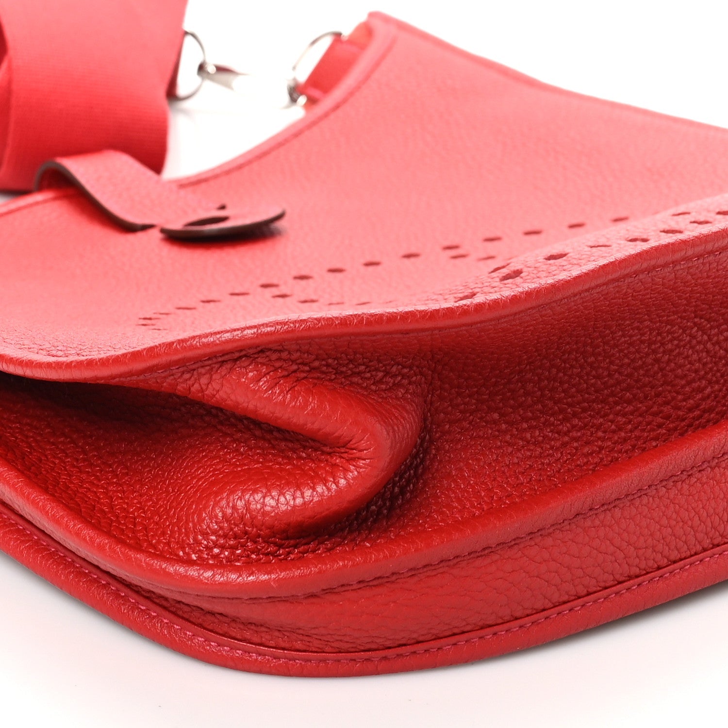 Taurillon Clemence Evelyne III GM Rouge Casaque