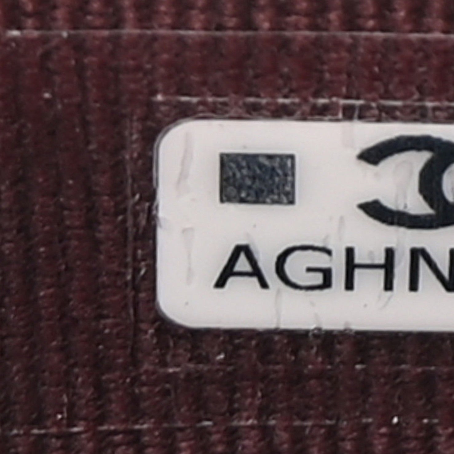 Caviar Quilted Flap Card Holder On Chain Black