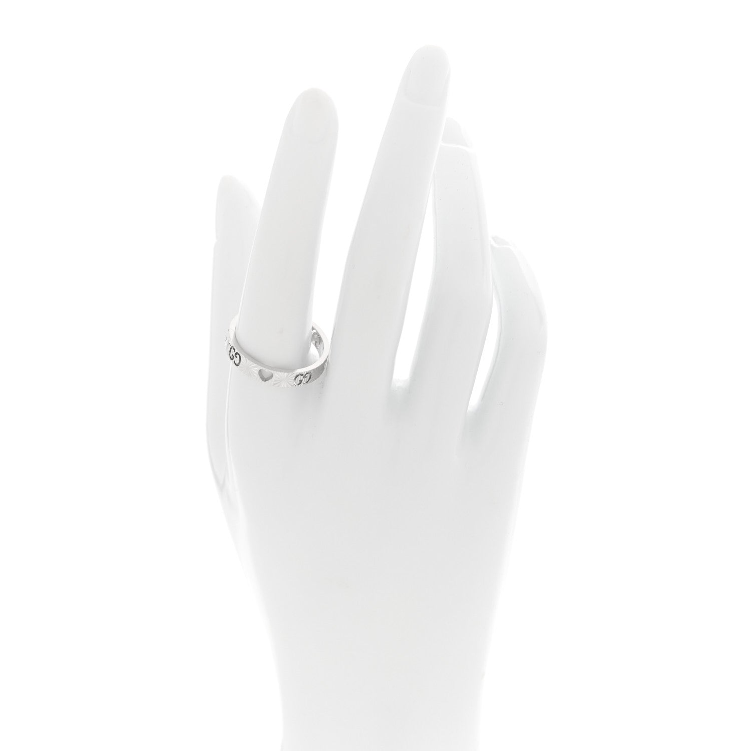 18K White Gold Icon Heart Band Ring 61 9.5