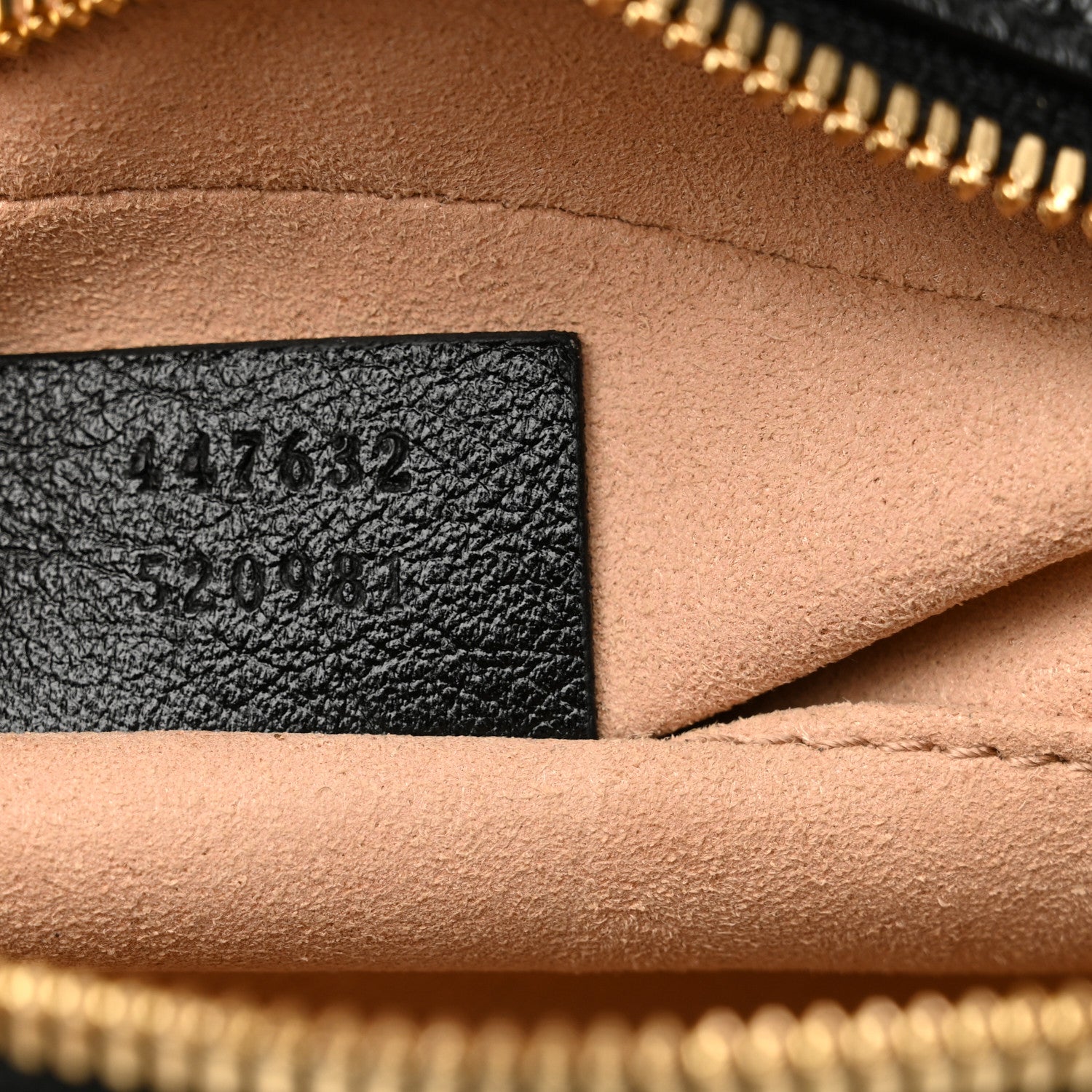 Monogram Matelasse Diagonal Small GG Marmont Chain Shoulder Bag Beige Black