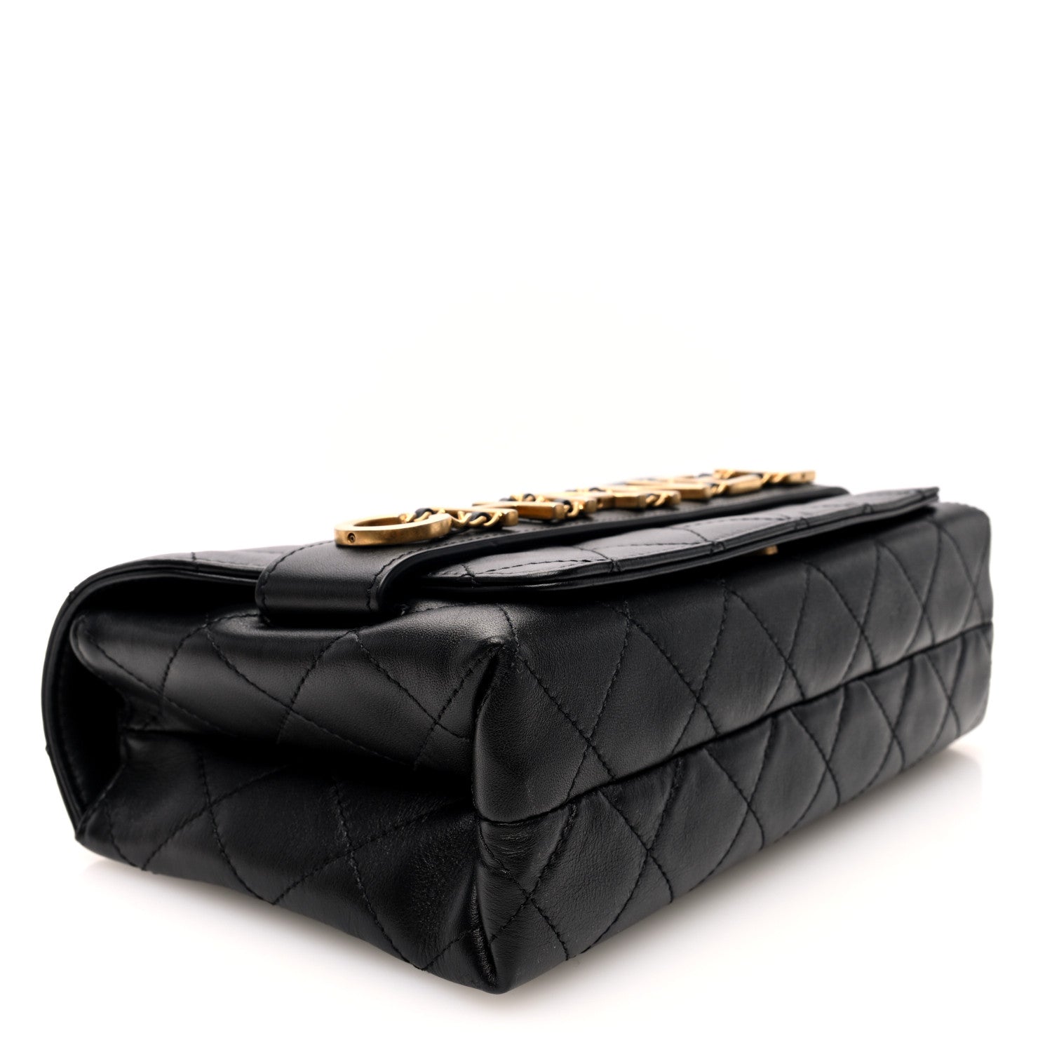 Calfskin Quilted Enchained Flap Black
