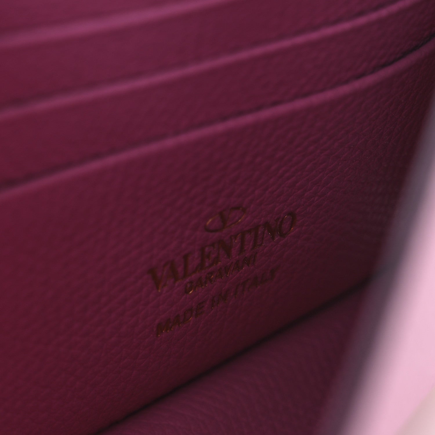 Grainy Calfskin VLogo Top Handle Wallet With Chain Feminine Pink