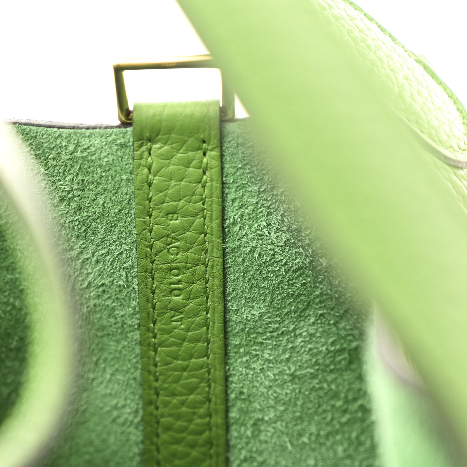 Taurillon Clemence Picotin Lock 18 PM Vert Yucca