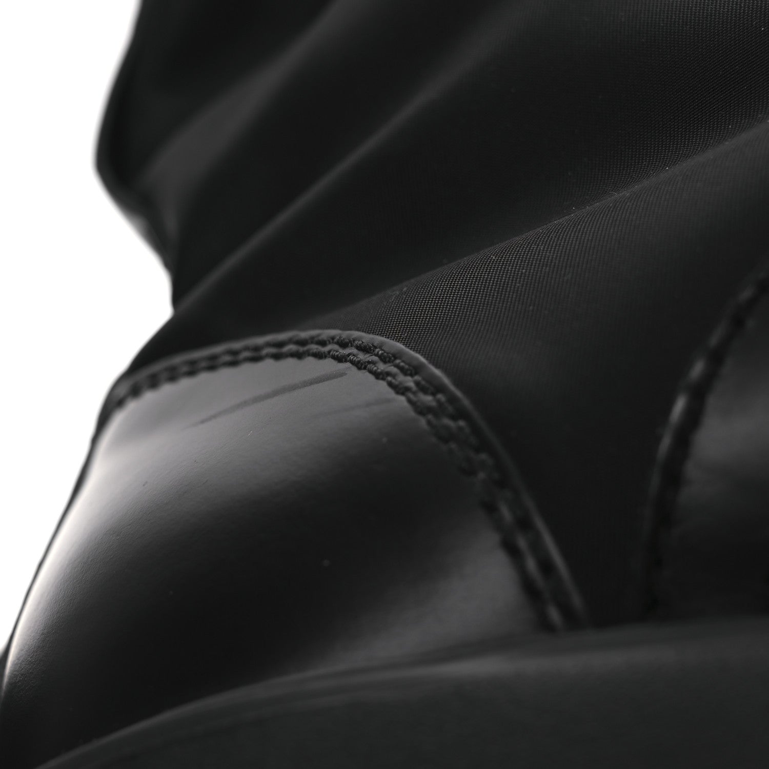 Spazzolato Rois Nylon Metal Triangle Logo Mens Monolith Pouch Pocket 55mm Boots 7.5 Black