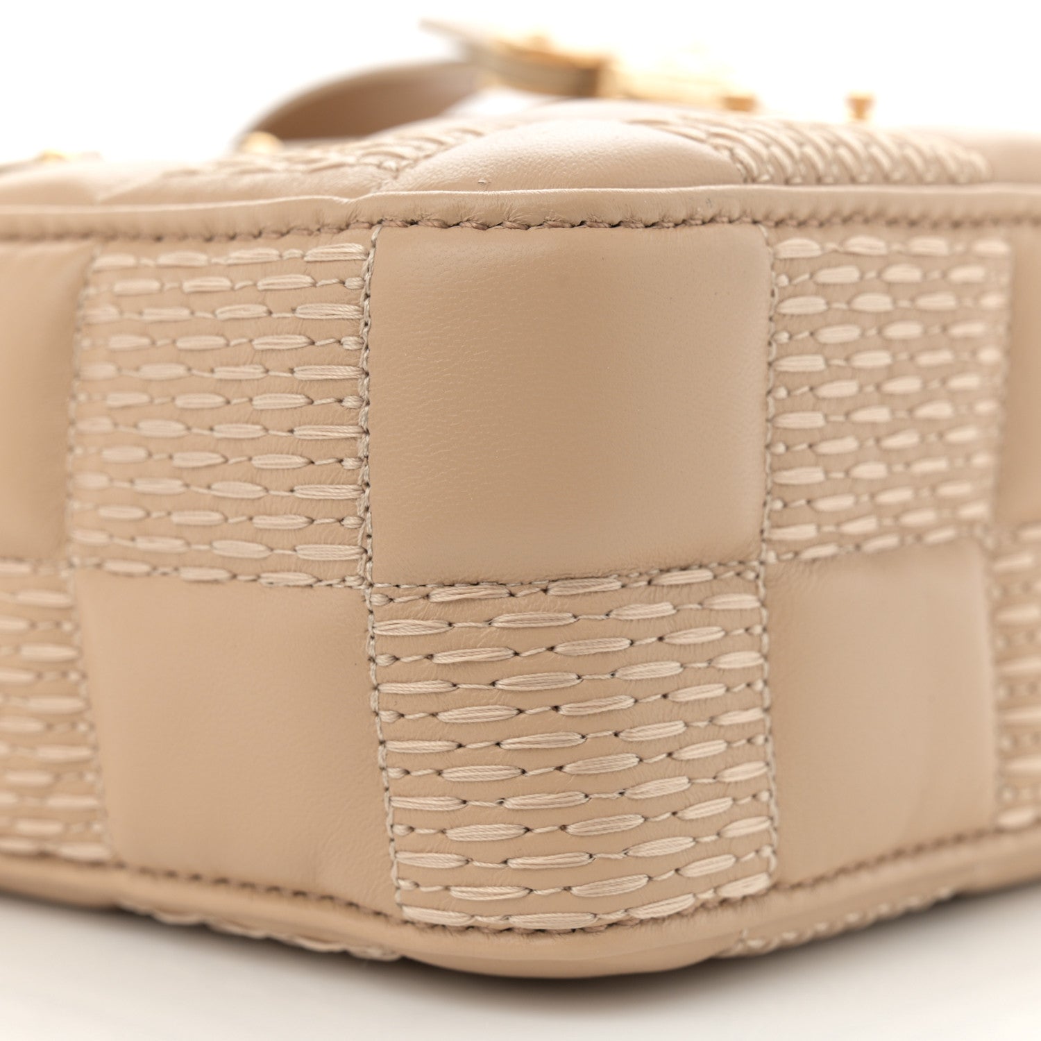 Lambskin Damier Quilt Troca MM Cashmere Beige