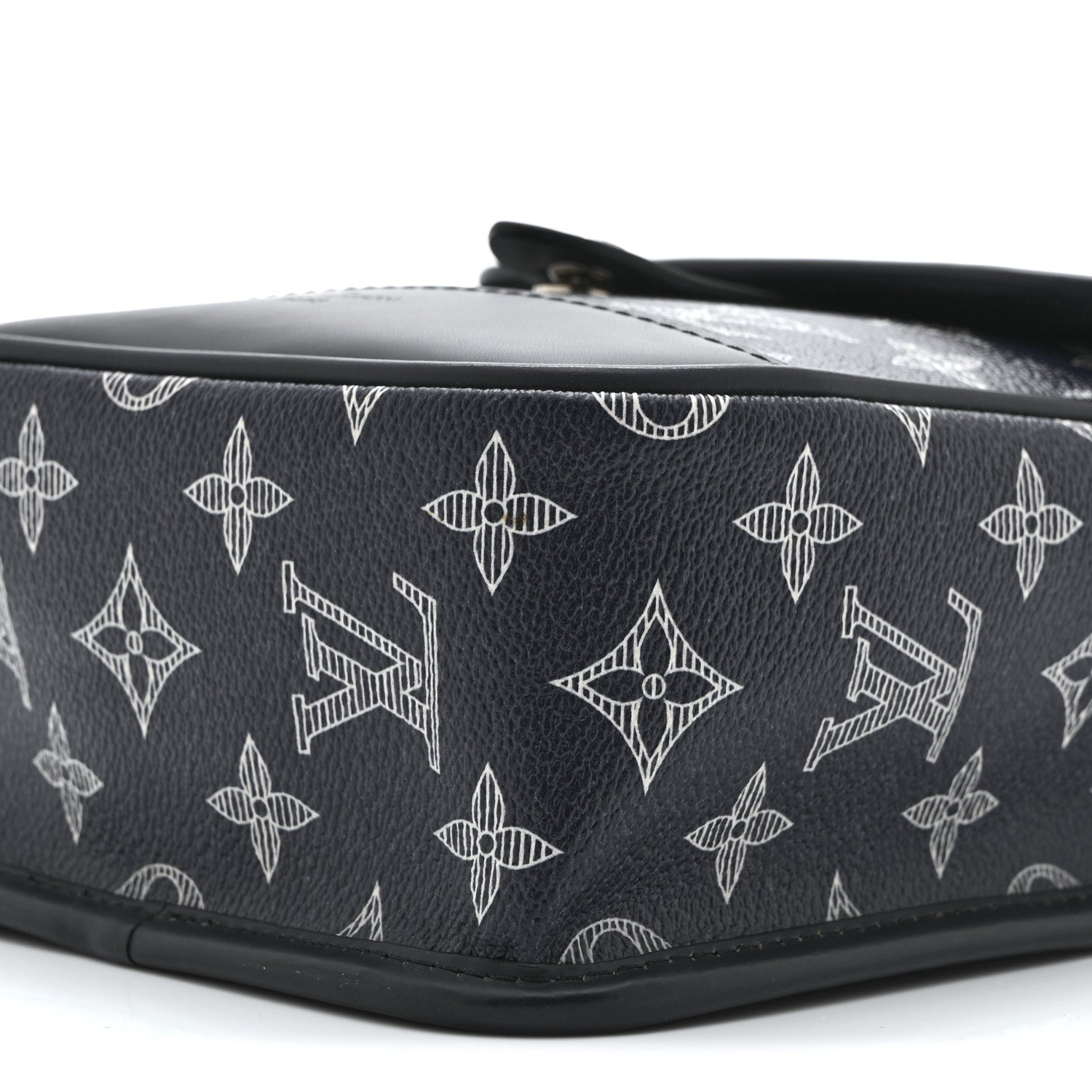 Savane Monogram Elephant Chapman Messenger BB Encre