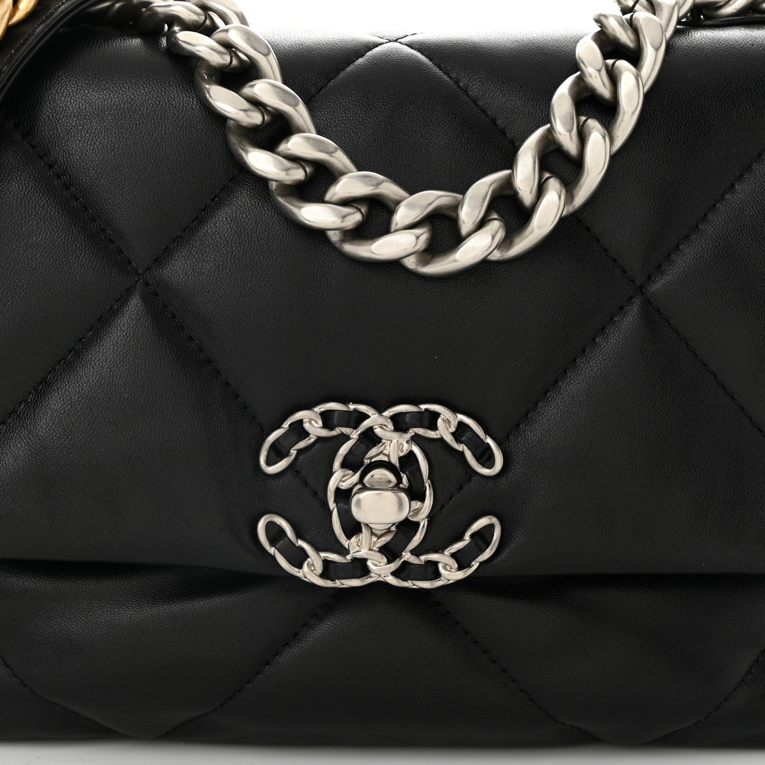 Lambskin Quilted Medium Chanel 19 Flap Black