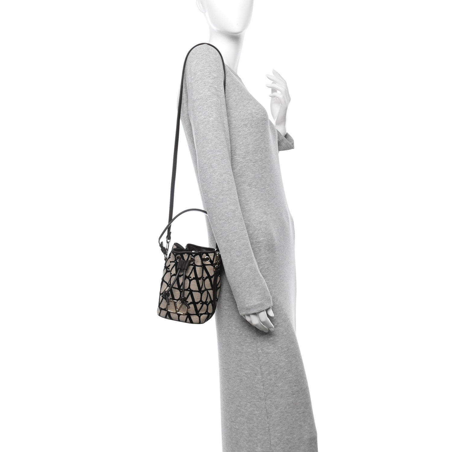 Toile Iconographe Nappa Mini Vlogo Signature Bucket Bag Naturale Black Fondant