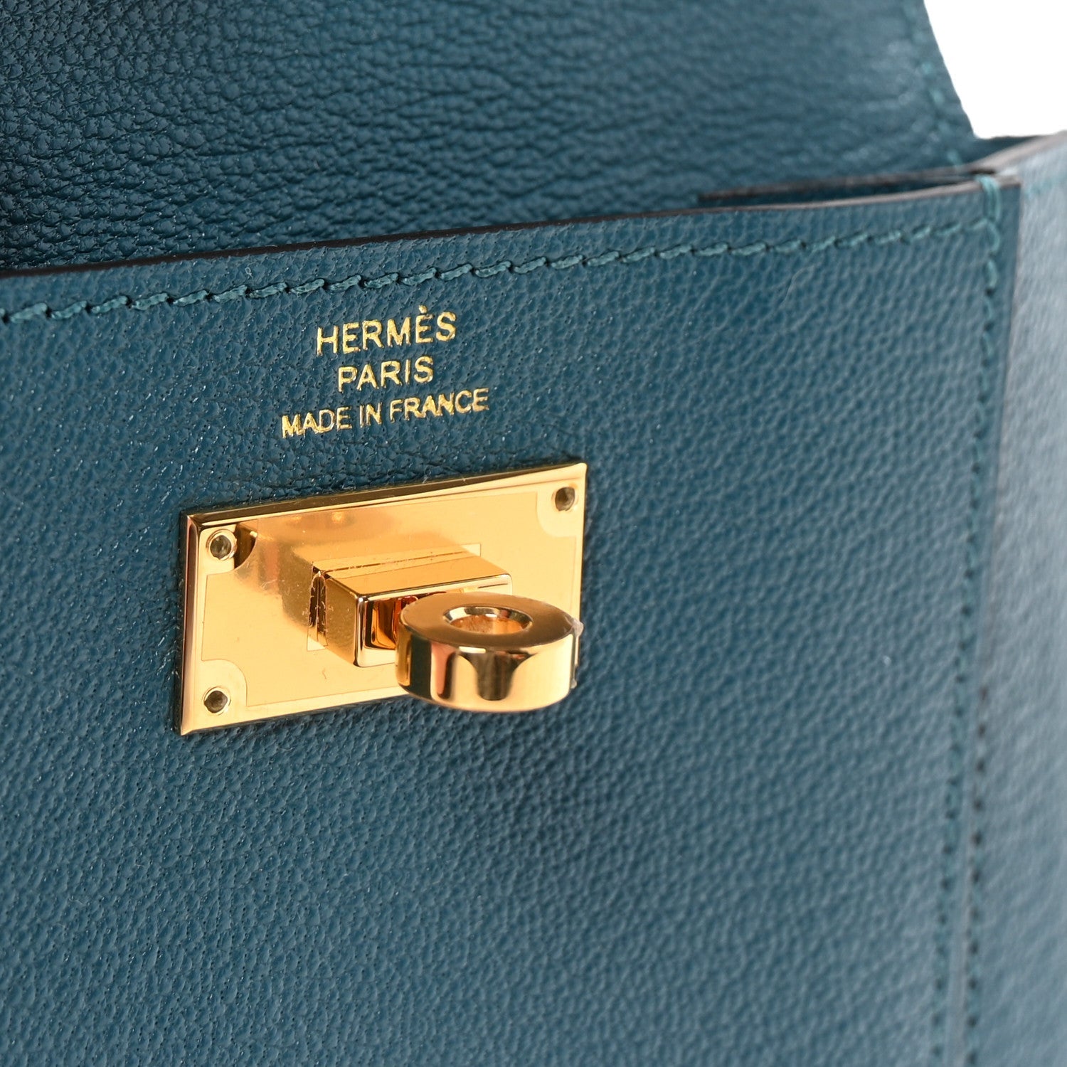 Chevre Mysore Kelly Pocket Compact Wallet Vert Bosphore