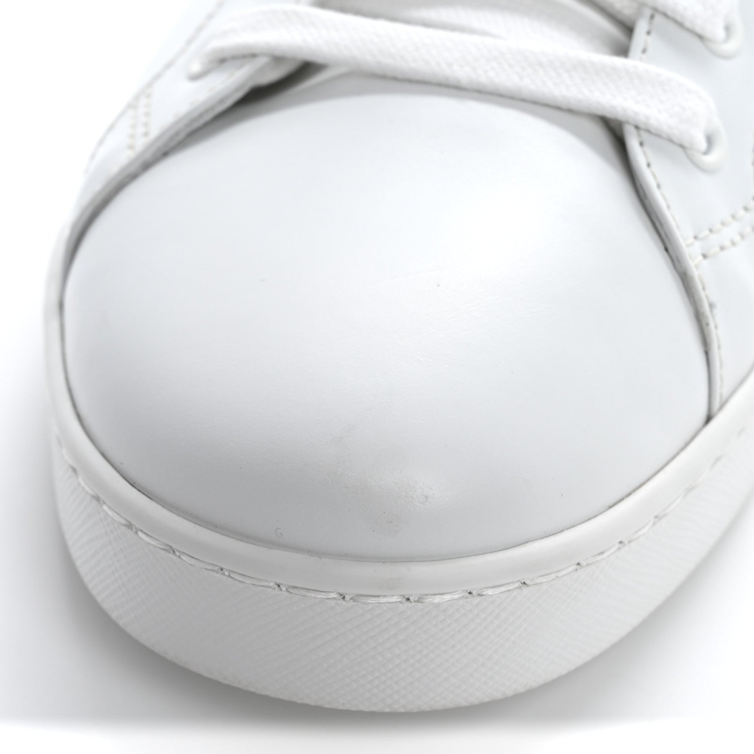 Spazzolato Rois Triangle Logo Mens Low Top  Sneakers 9.5 White Black