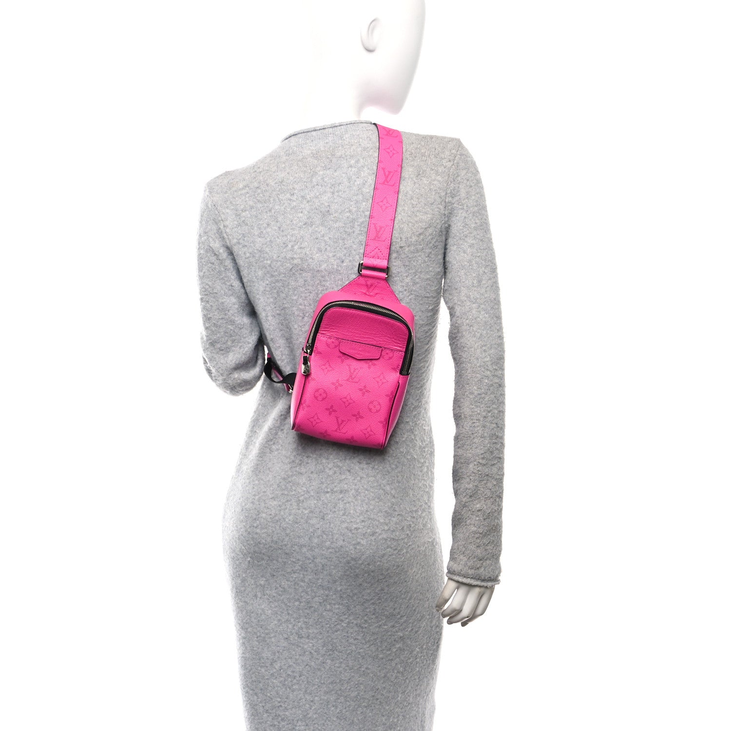 Taigarama Outdoor Slingbag Fuchsia