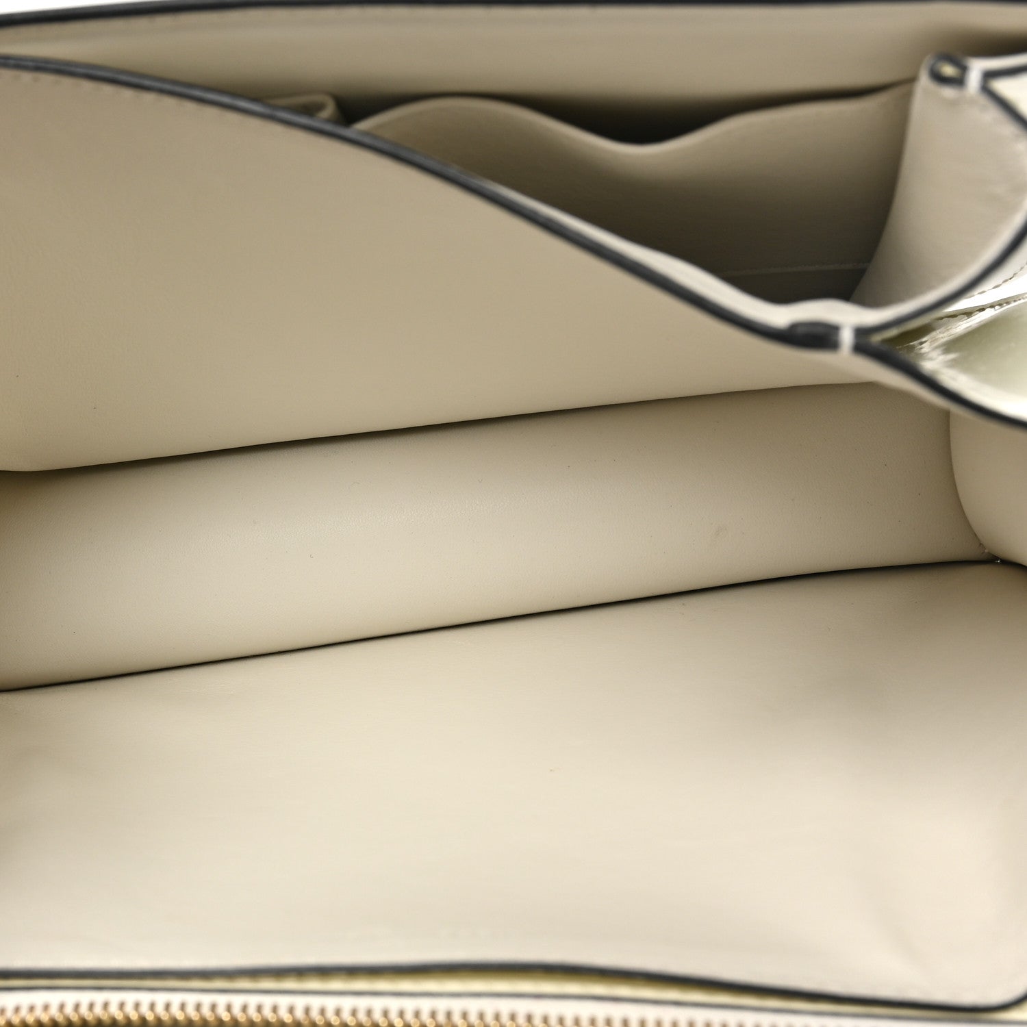 Spazzolato Calfskin Medium Classic Box Bag White