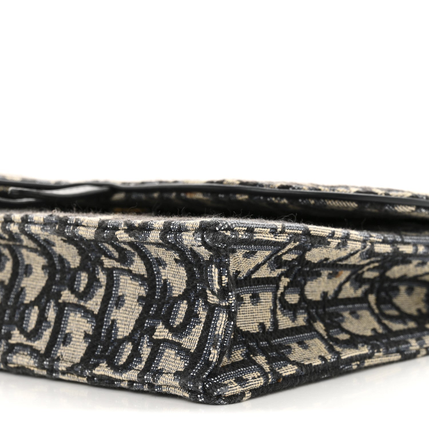 Oblique Saddle Chain Pouch Blue