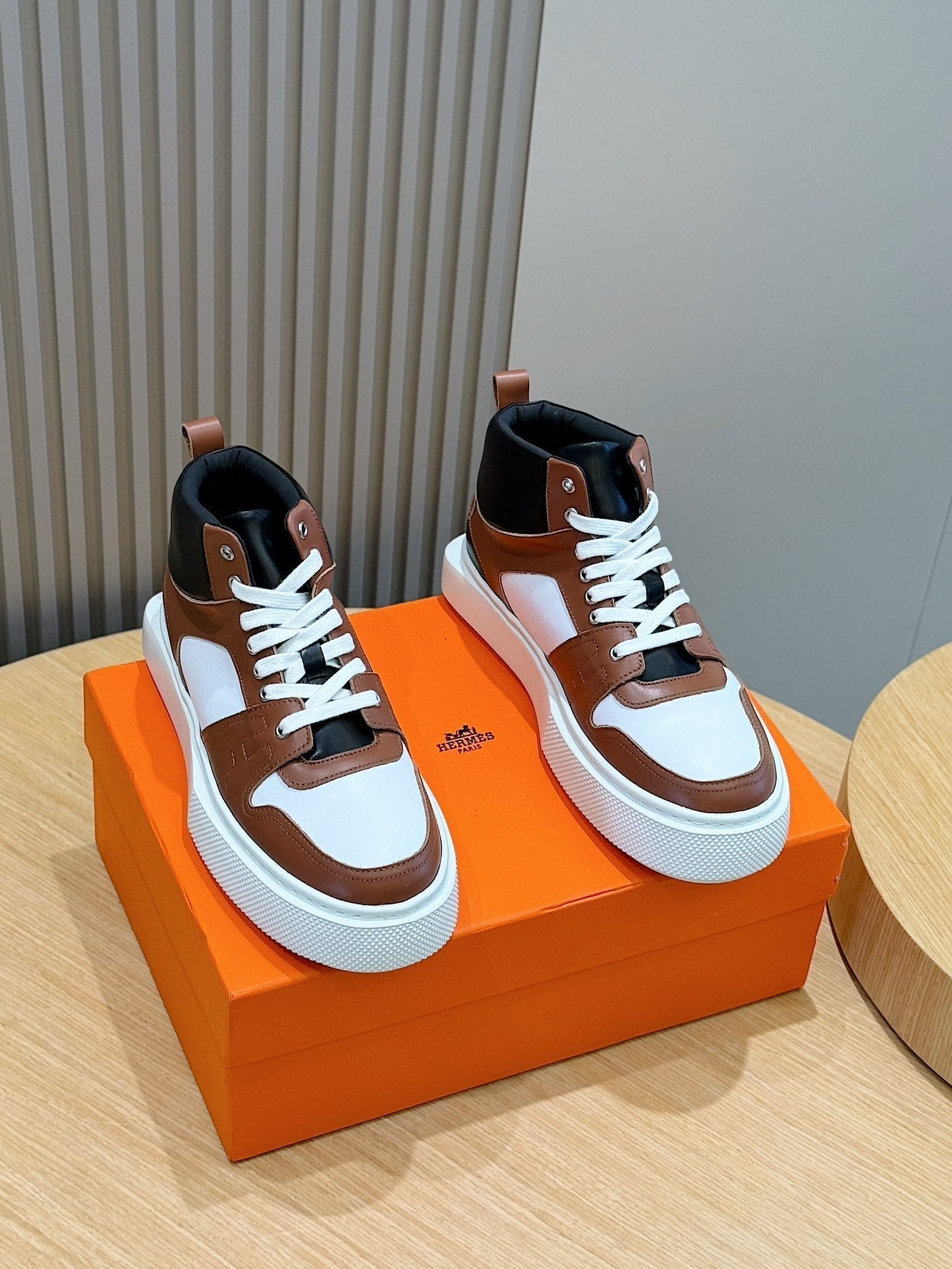 HM Men's Freestyle Sneaker Calfskin 525783