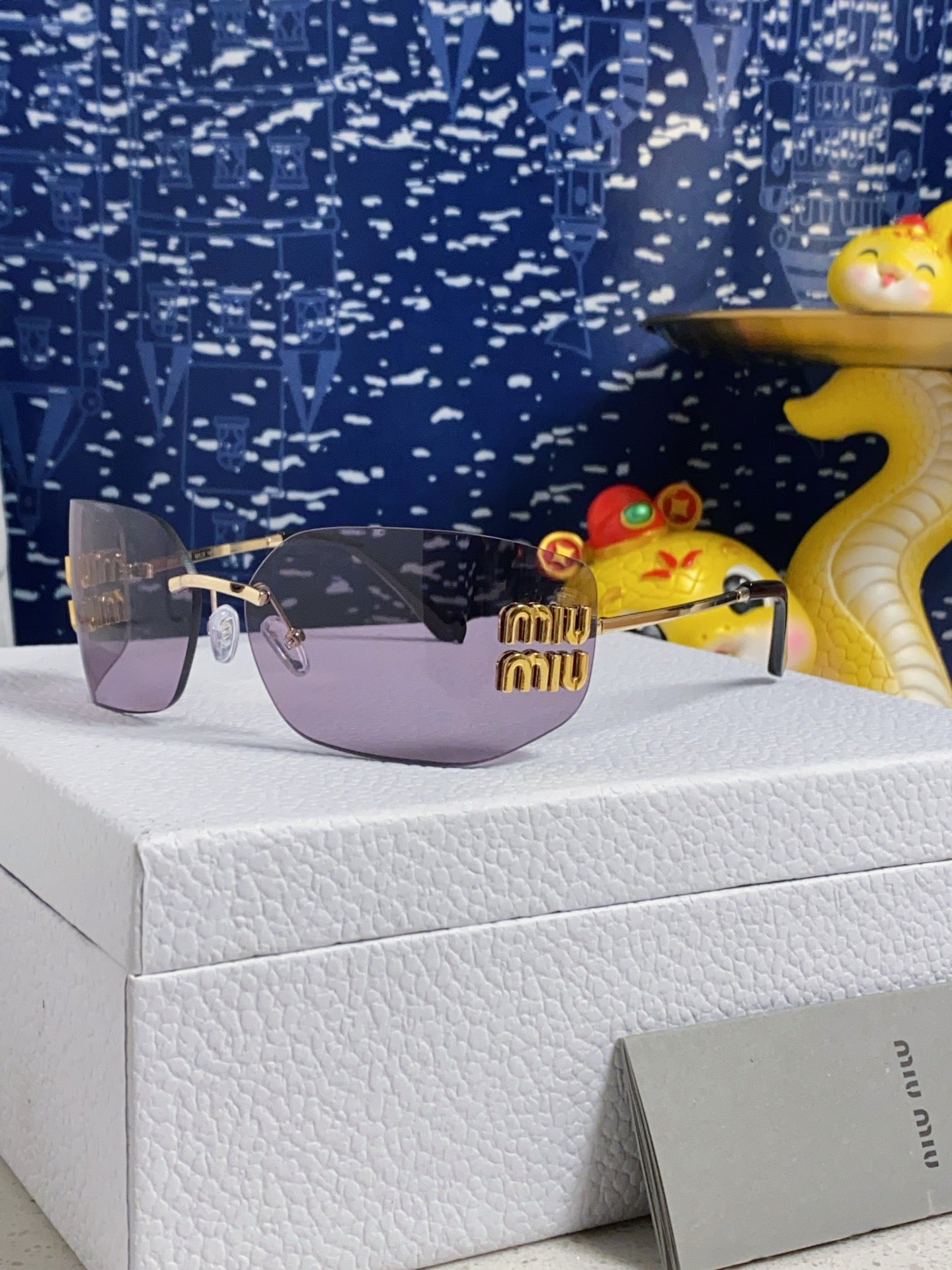 Miumiu Sunglasses 559678