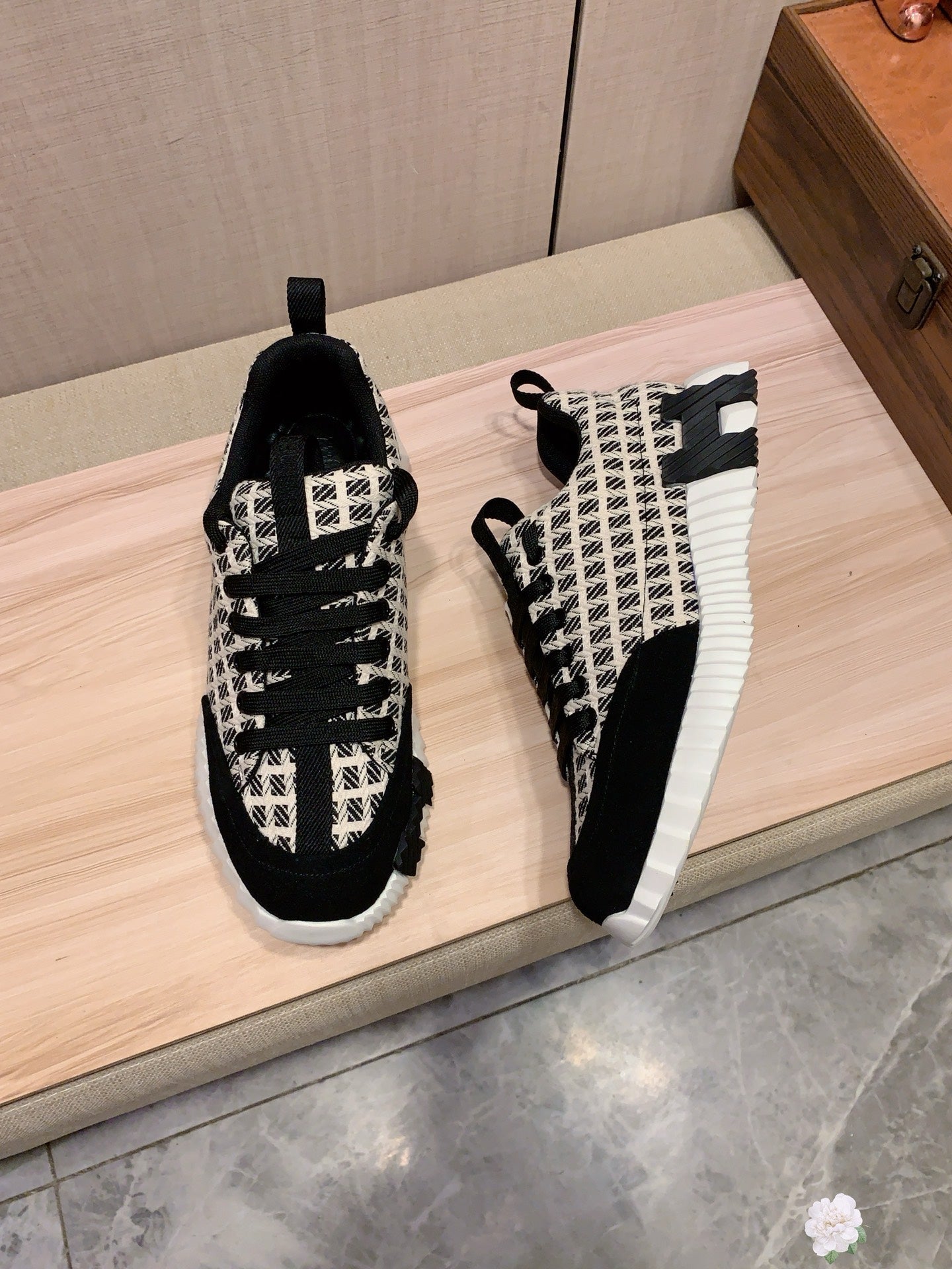 HM Men's Sneaker Sheepskin 605898