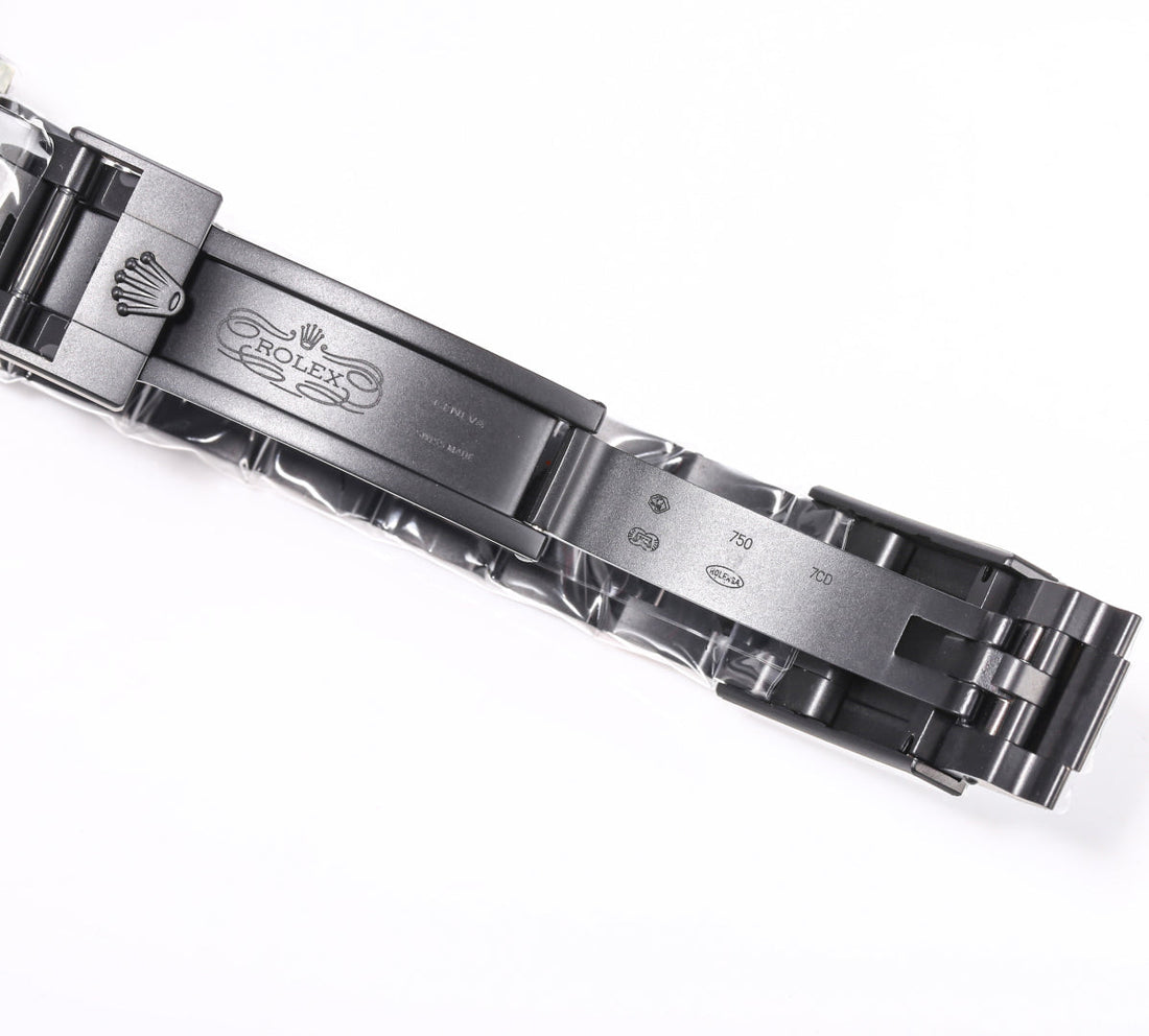 Rolex Daytona 40mm Carbon Black Red Dial