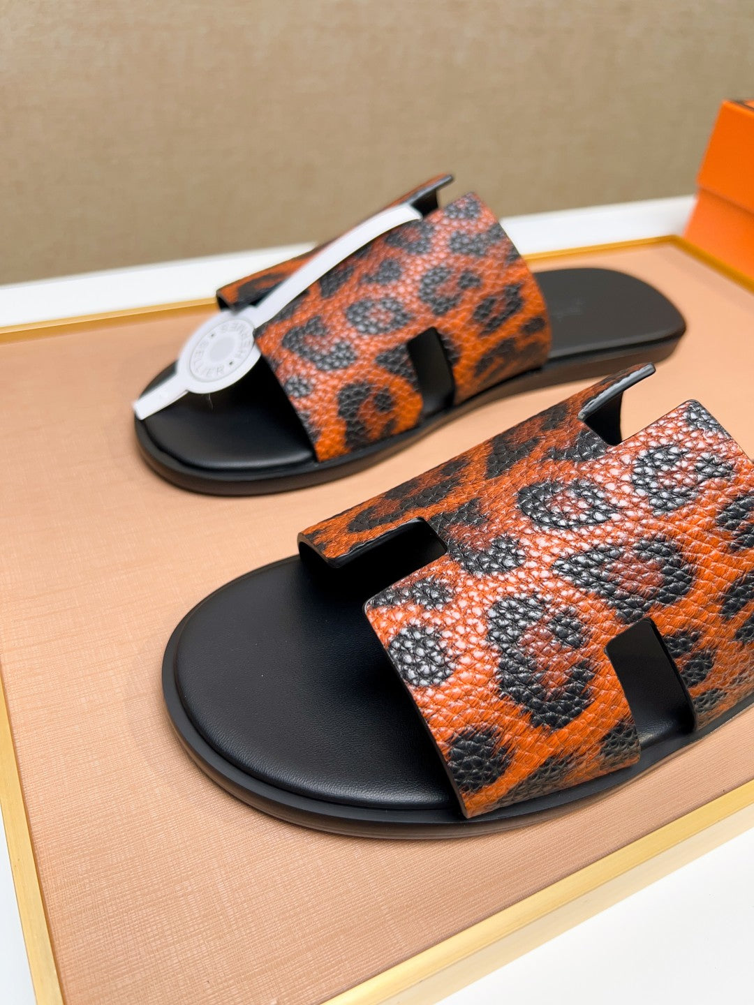 HM Men's Izmir Slide Orange Black Cowhide 743930