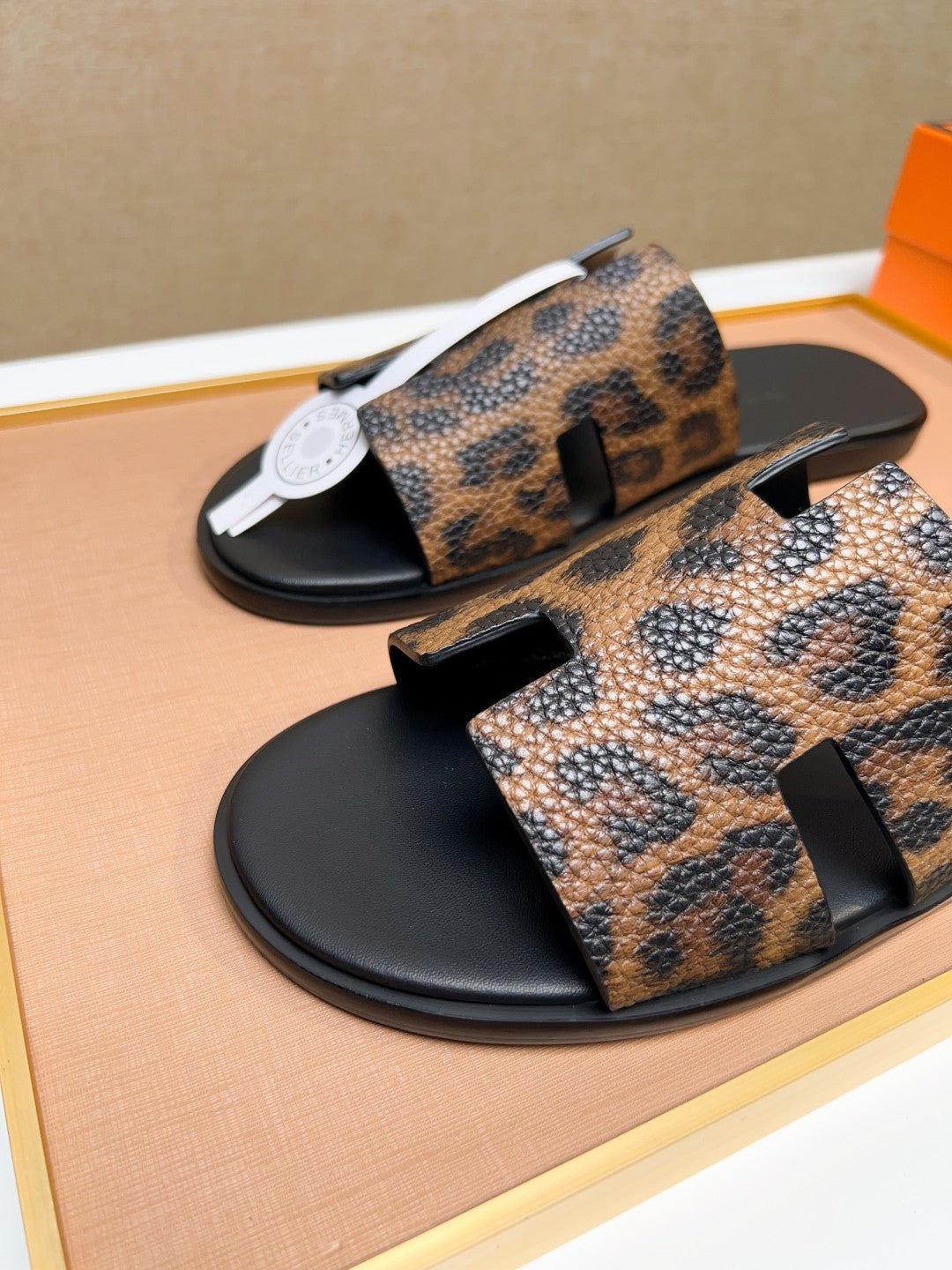 HM Men's Izmir Slide Brown Cowhide 743931