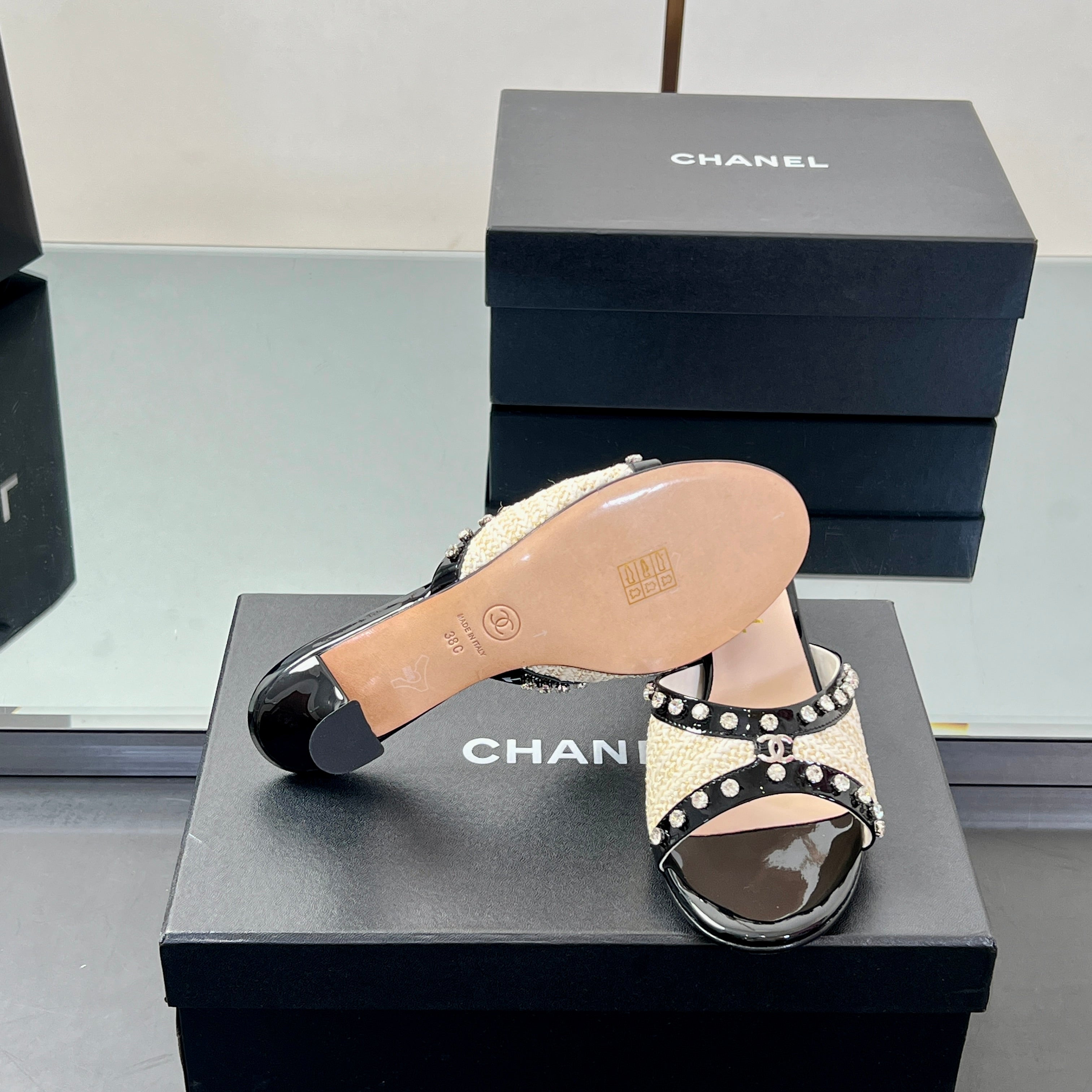 CC 25 Mules Black Sheepskin 362452