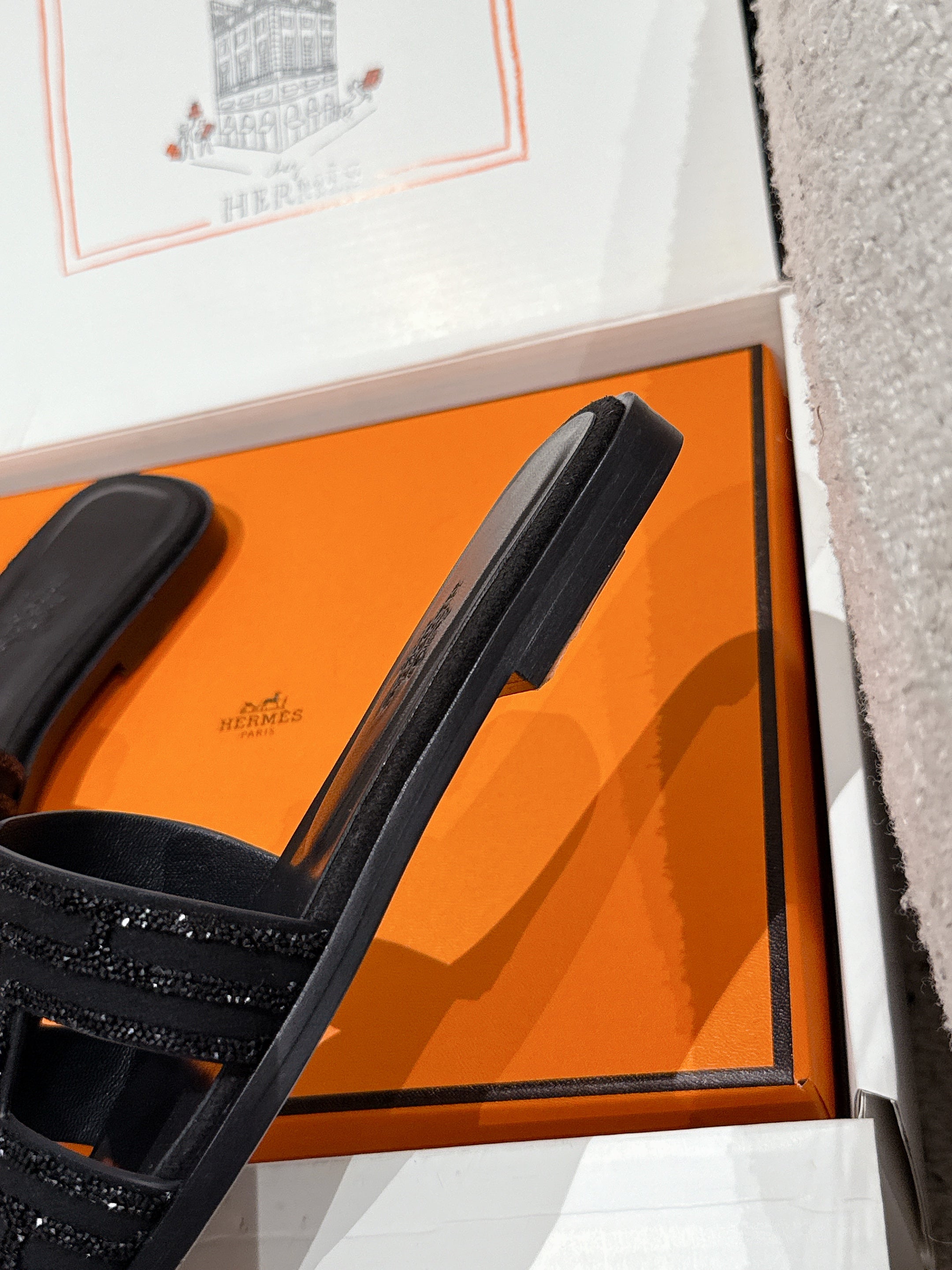 HM 25 Oran Sandal Black Suede Black H Crystal