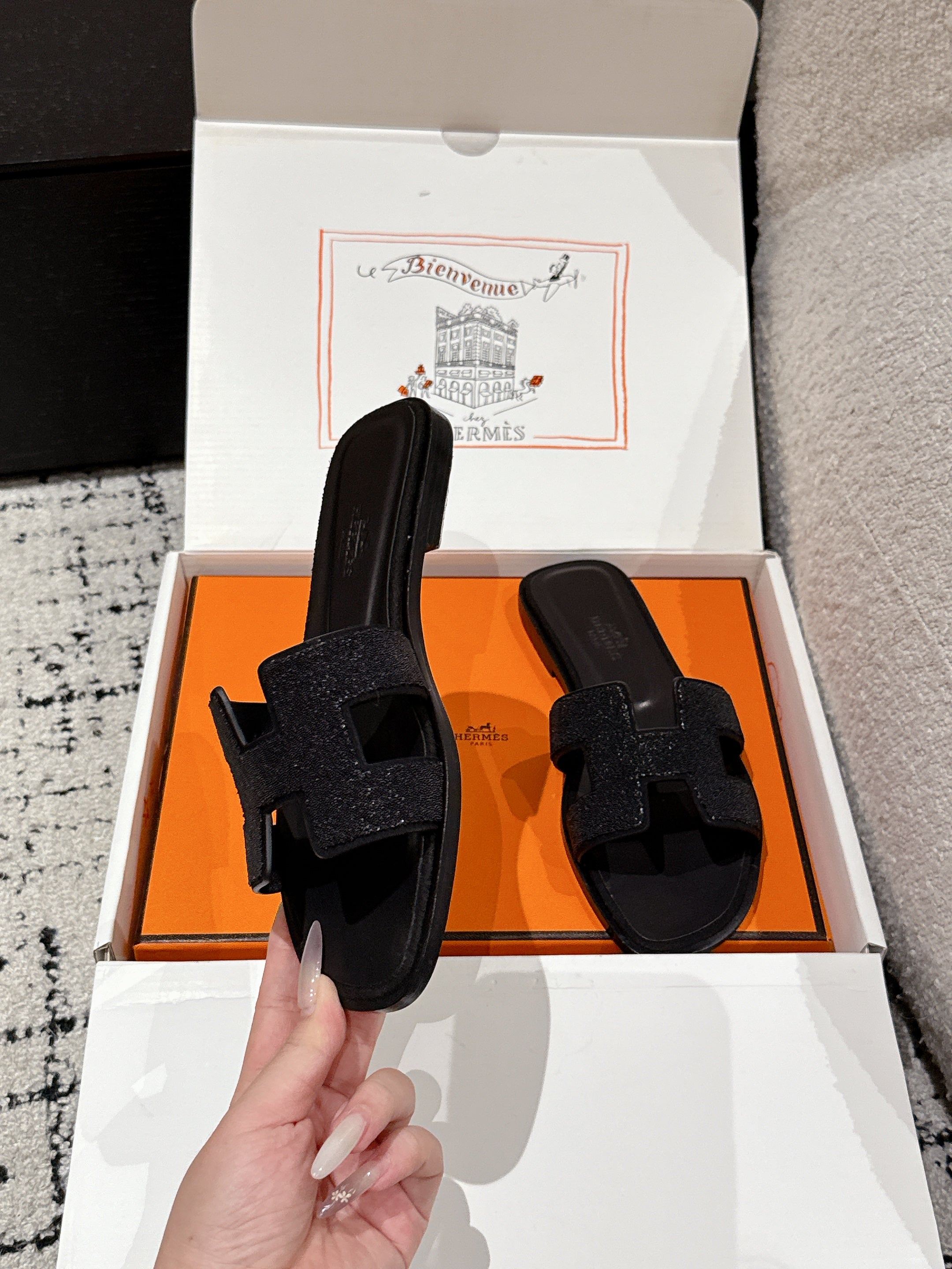 HM 25 Oran Glitter Sandal All Black Calfskin