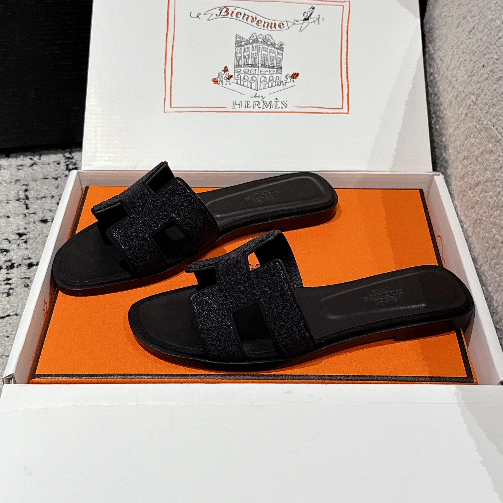 HM 25 Oran Glitter Sandal All Black Calfskin