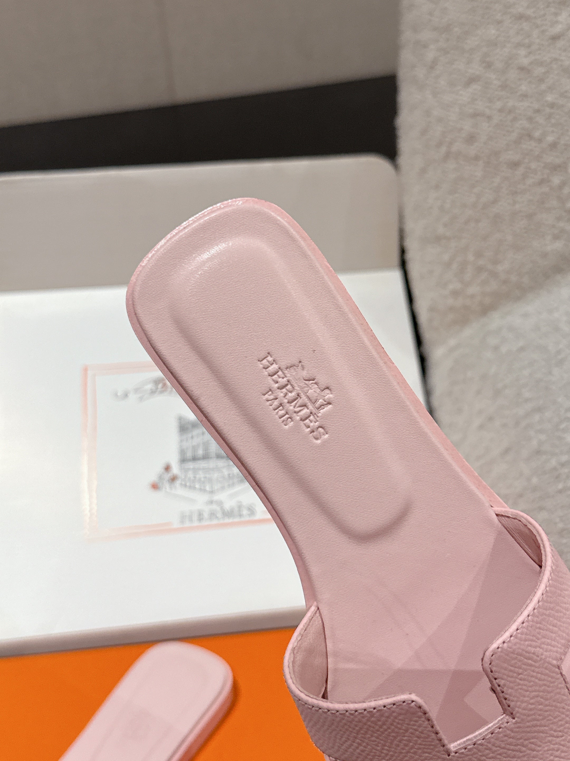 HM 25 Oran Sandal Light Pink Epsom