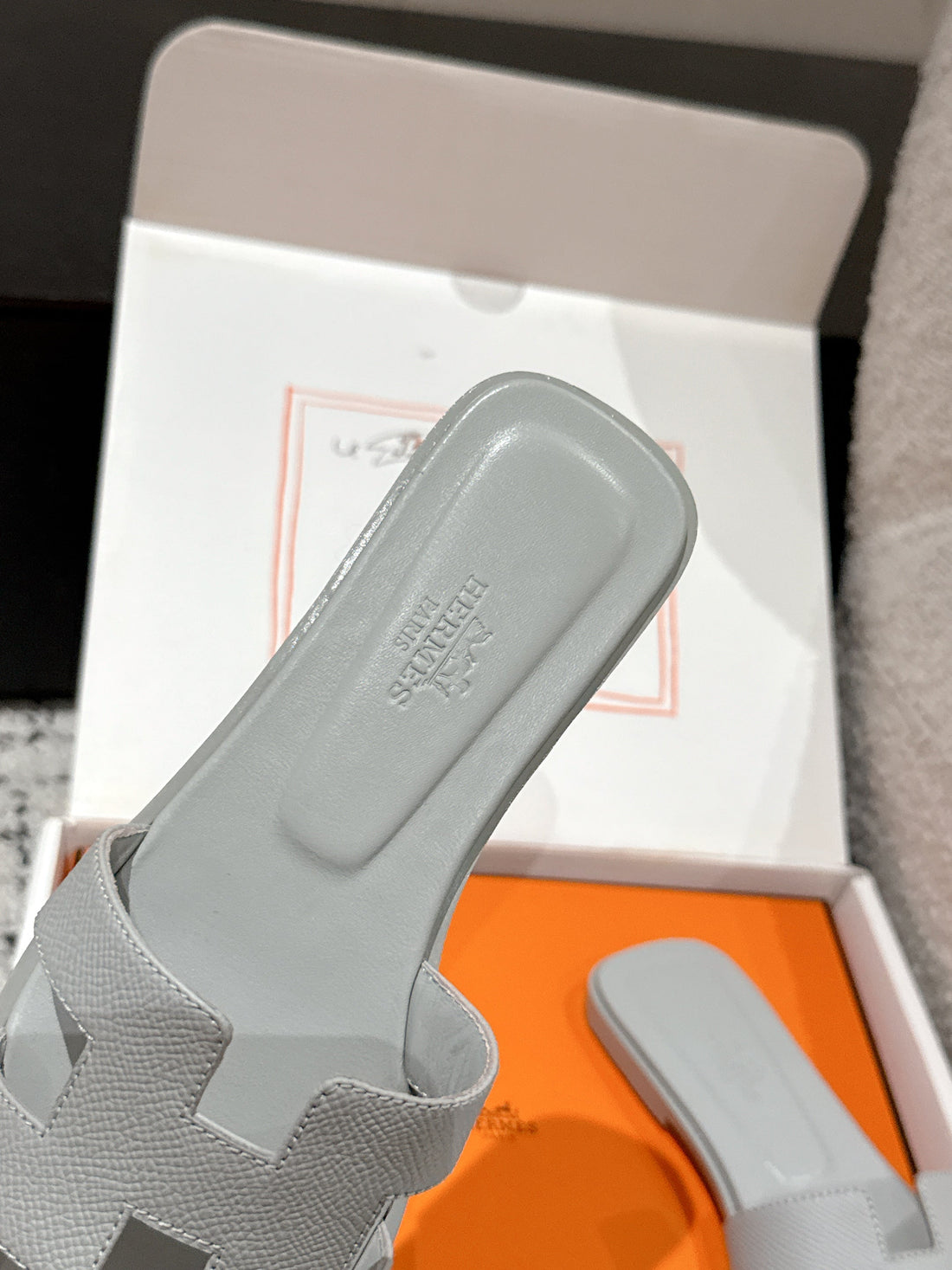 HM 25 Oran Sandal Grey Epsom