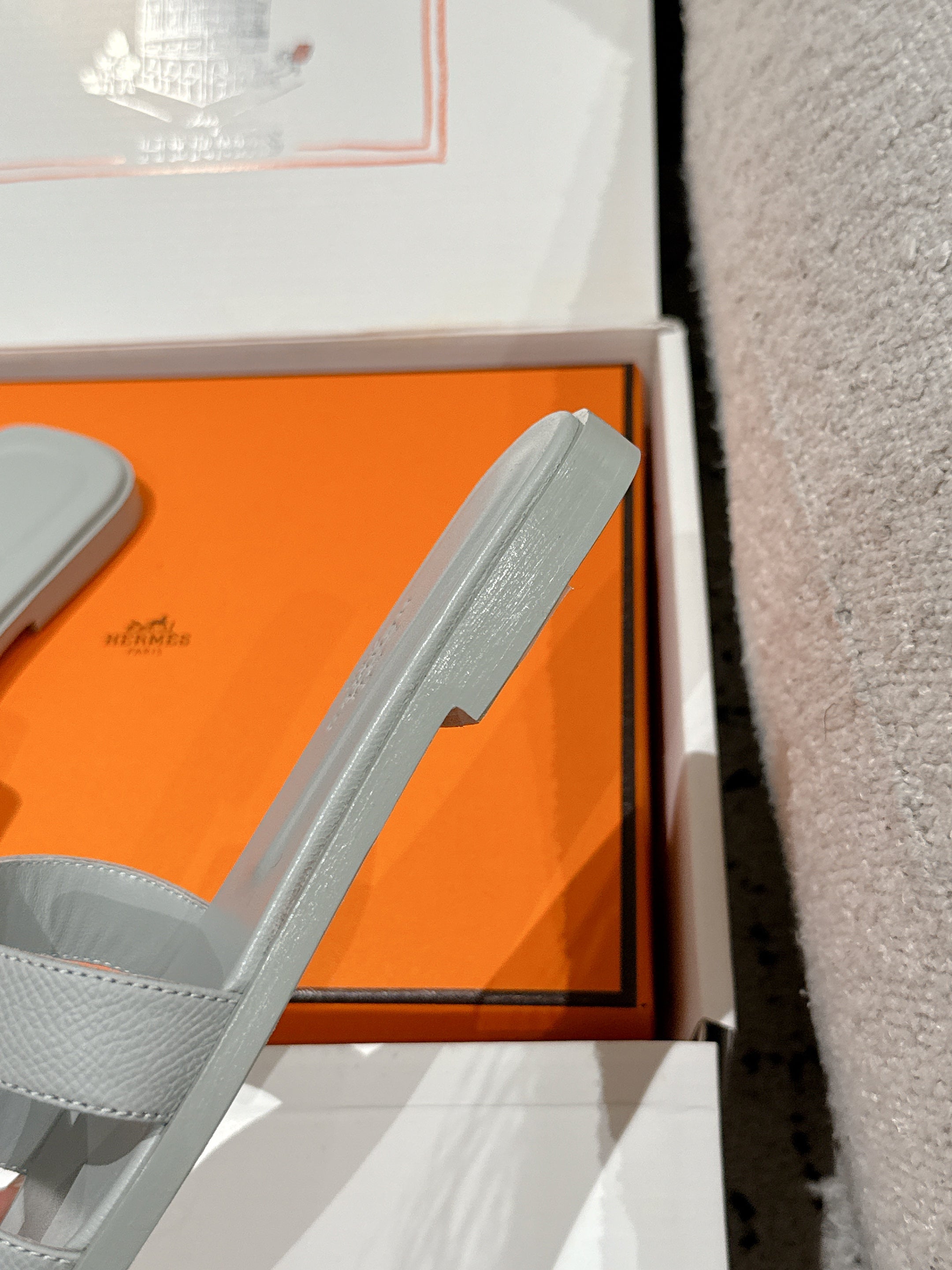 HM 25 Oran Sandal Grey Epsom