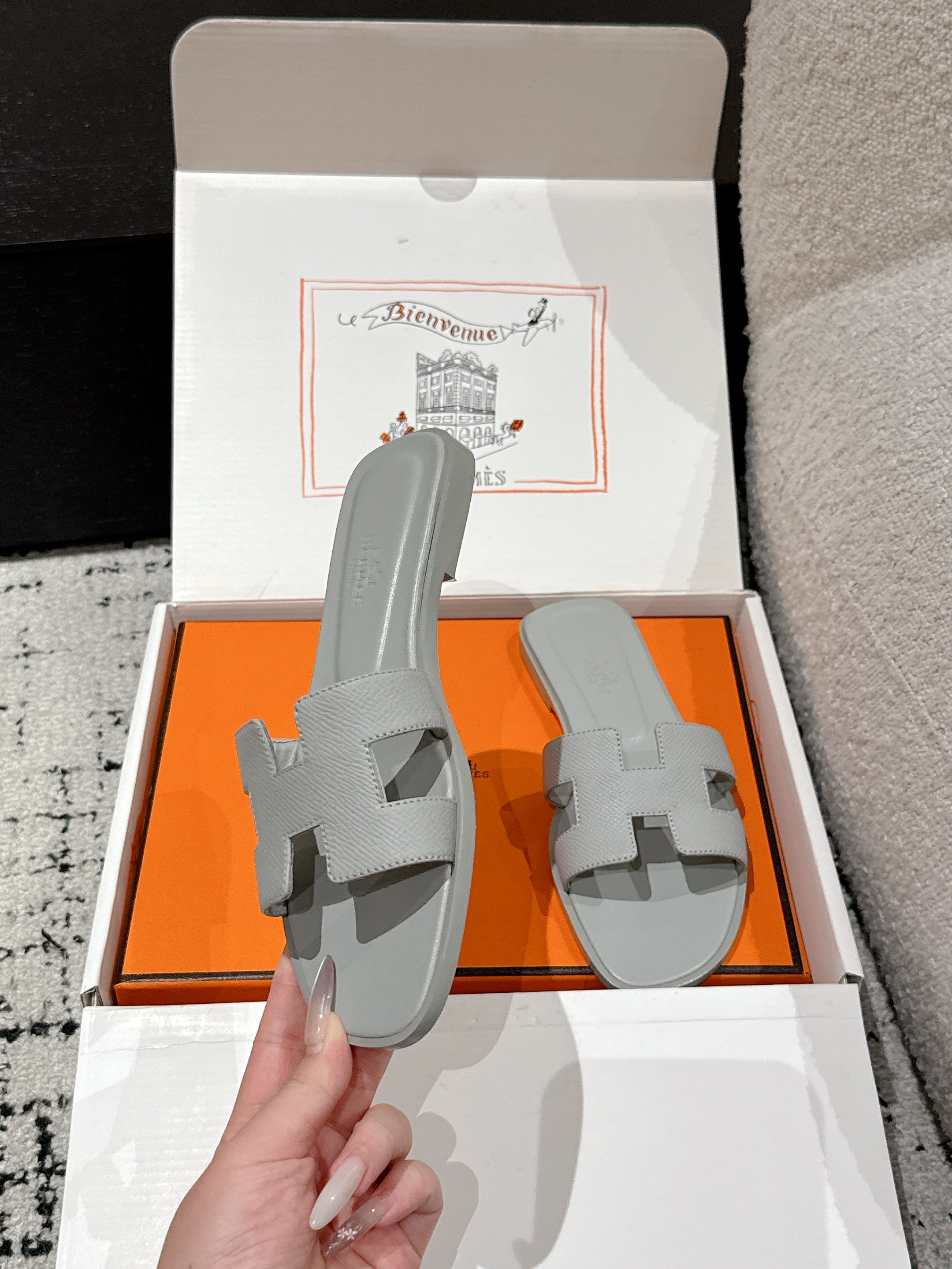 HM 25 Oran Sandal Grey Epsom