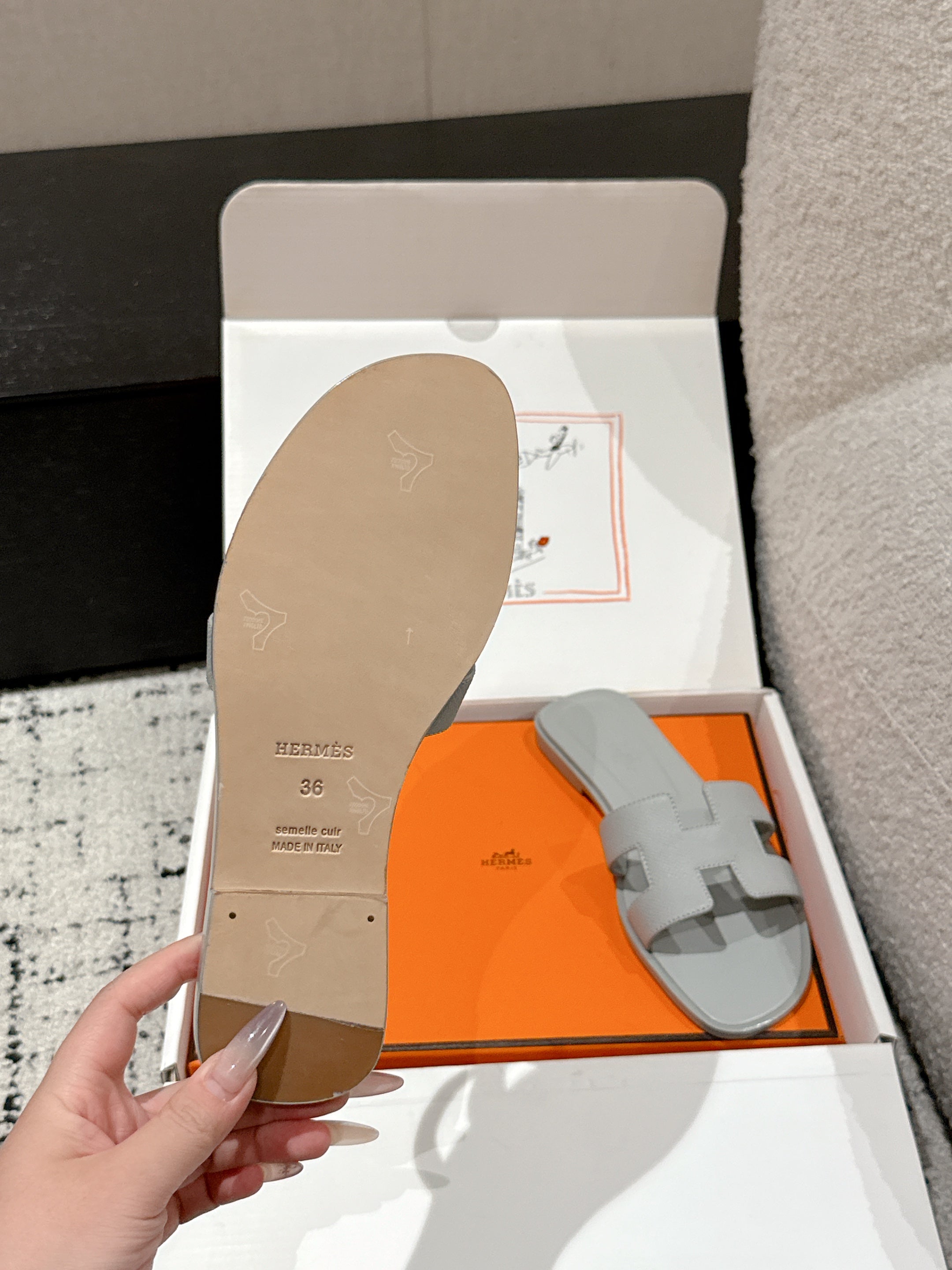 HM 25 Oran Sandal Grey Epsom