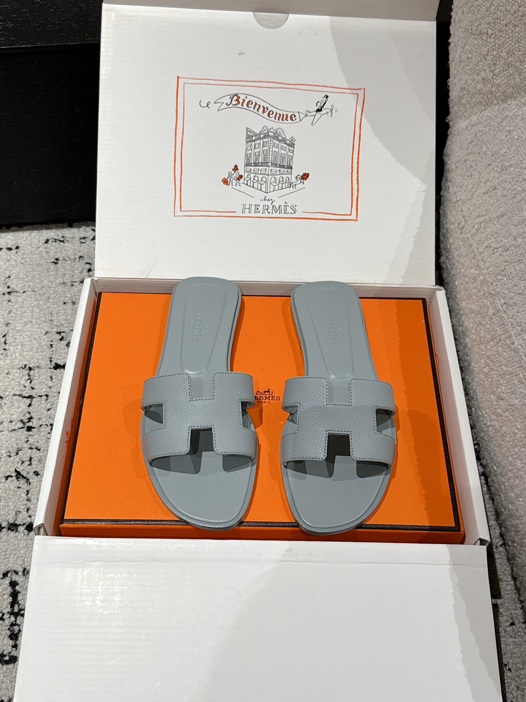 HM 25 Oran Sandal Dark Grey Epsom