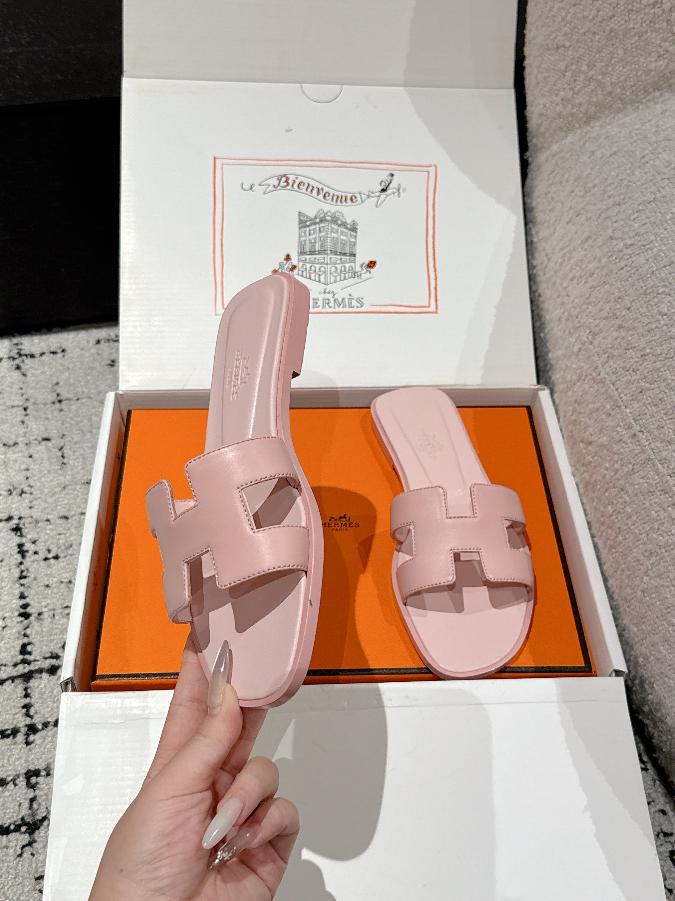 HM 25 Oran Sandal Pink Calfskin