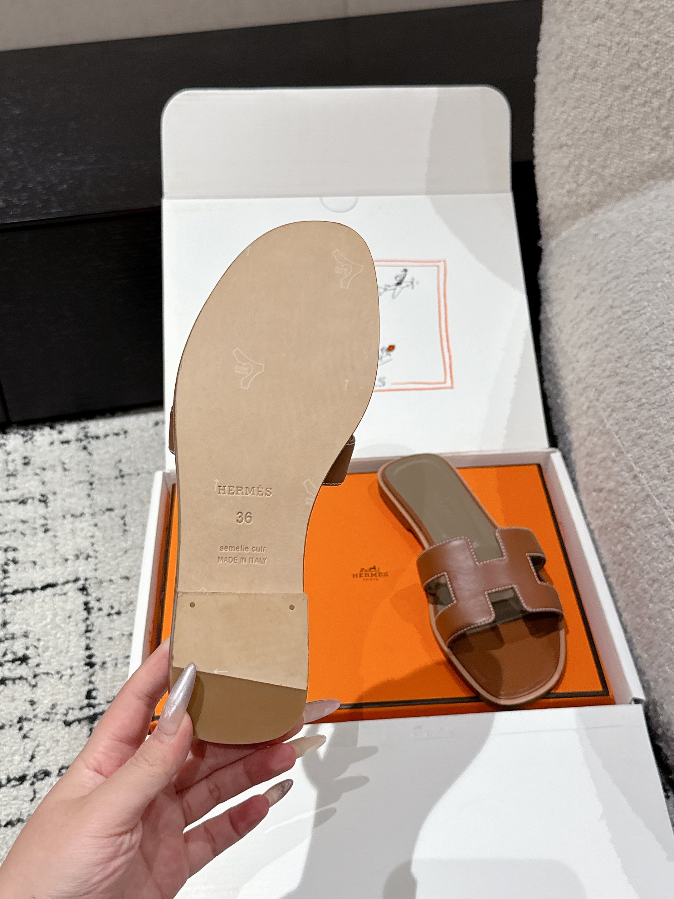 HM 25 Oran Sandal Dark Brown Etoupe Calfskin