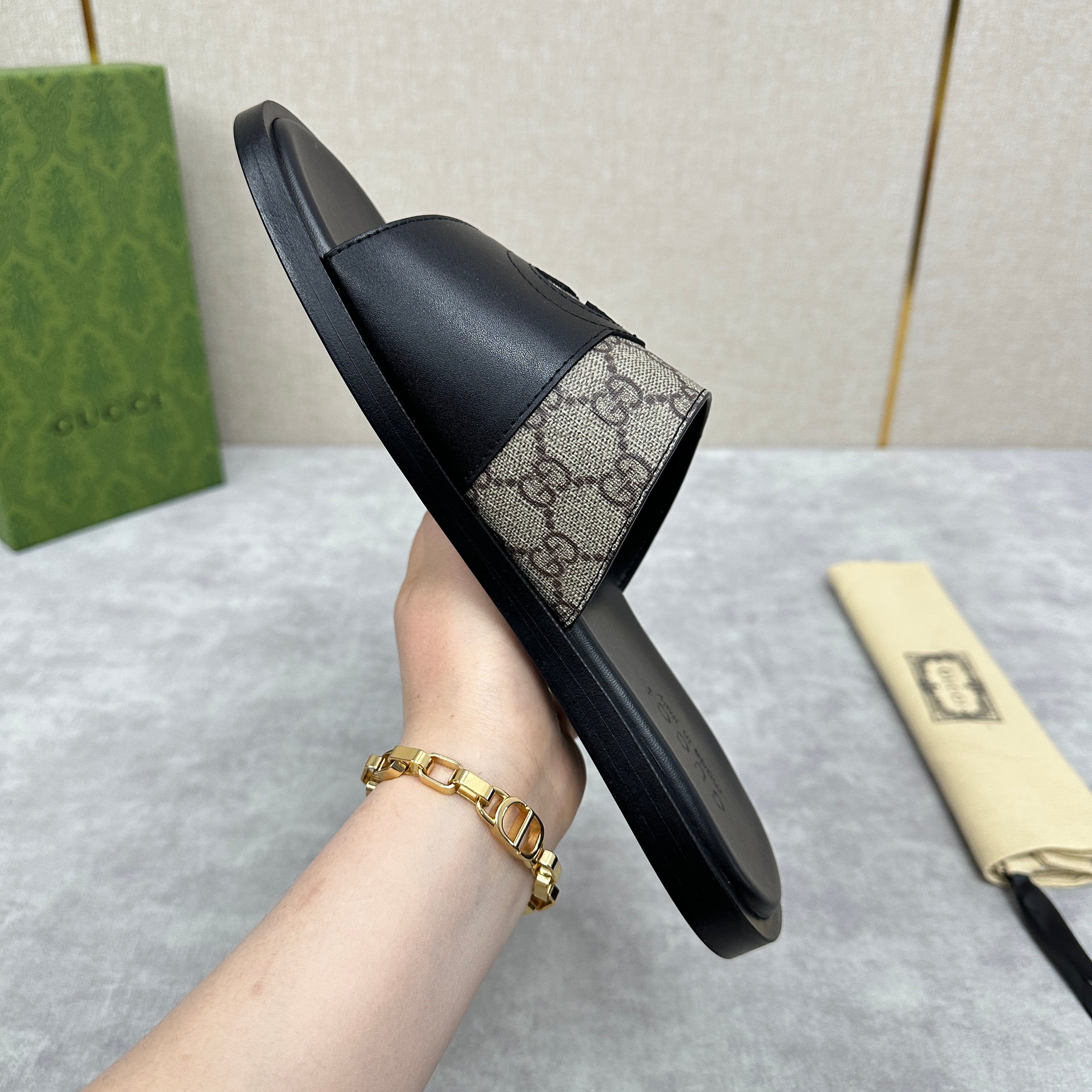 GG Men's Slide Black Brown Canvas Cowhide 542946