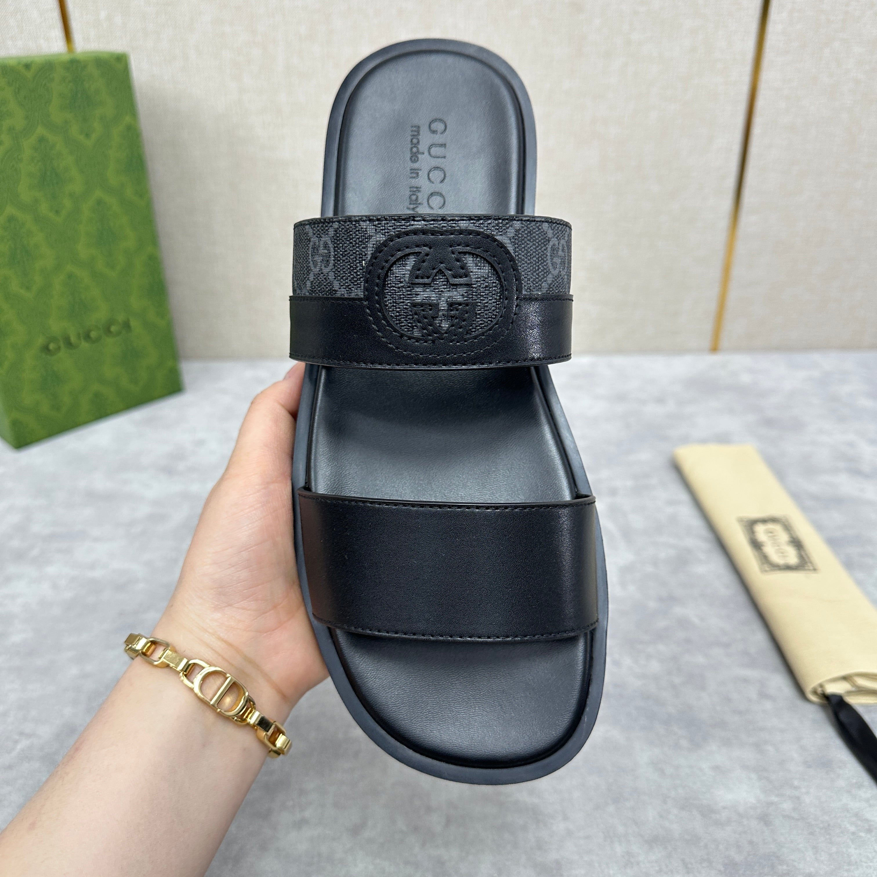 GG Men's Slide Black Canvas Cowhide 542947