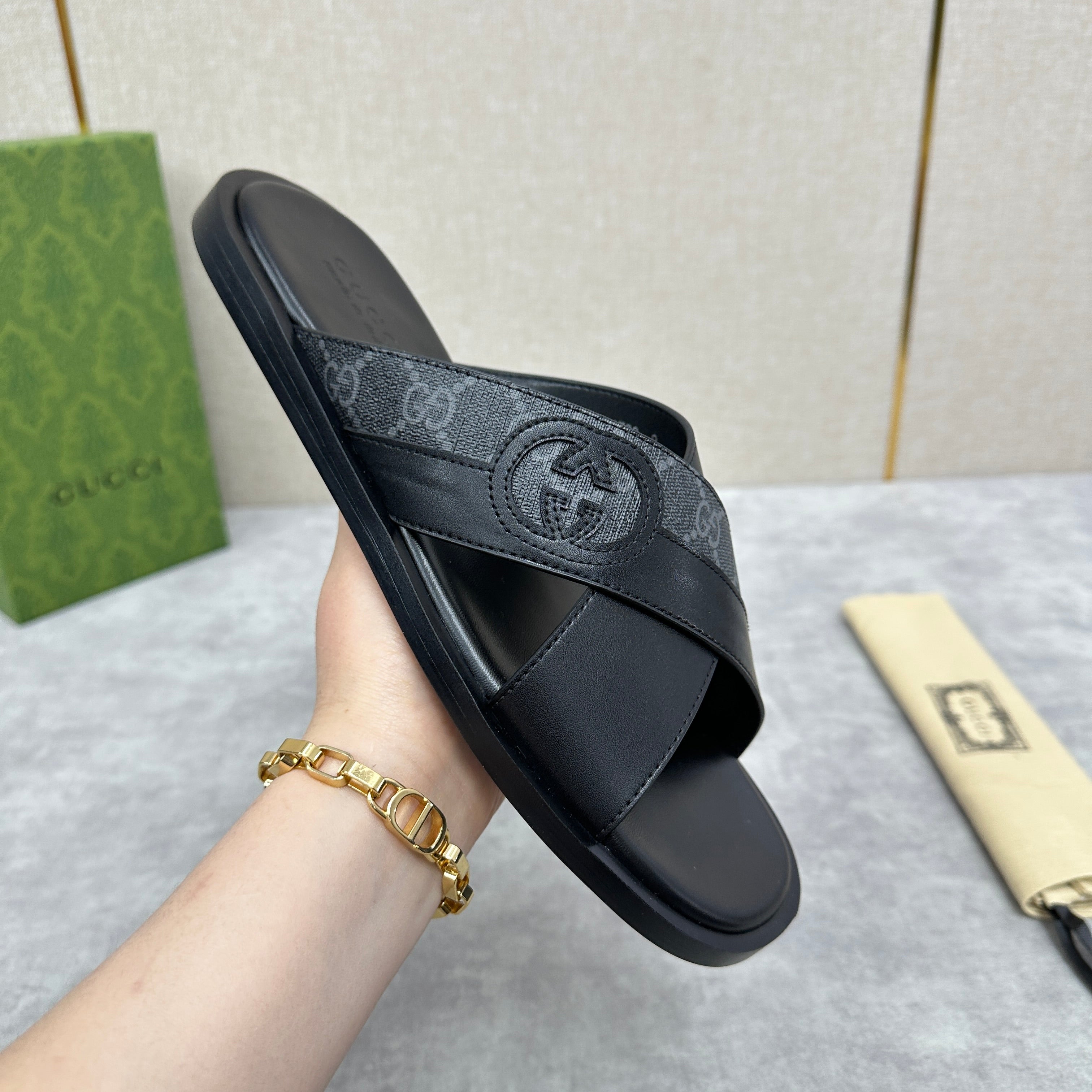 GG Men's Slide Black Canvas Cowhide 542949