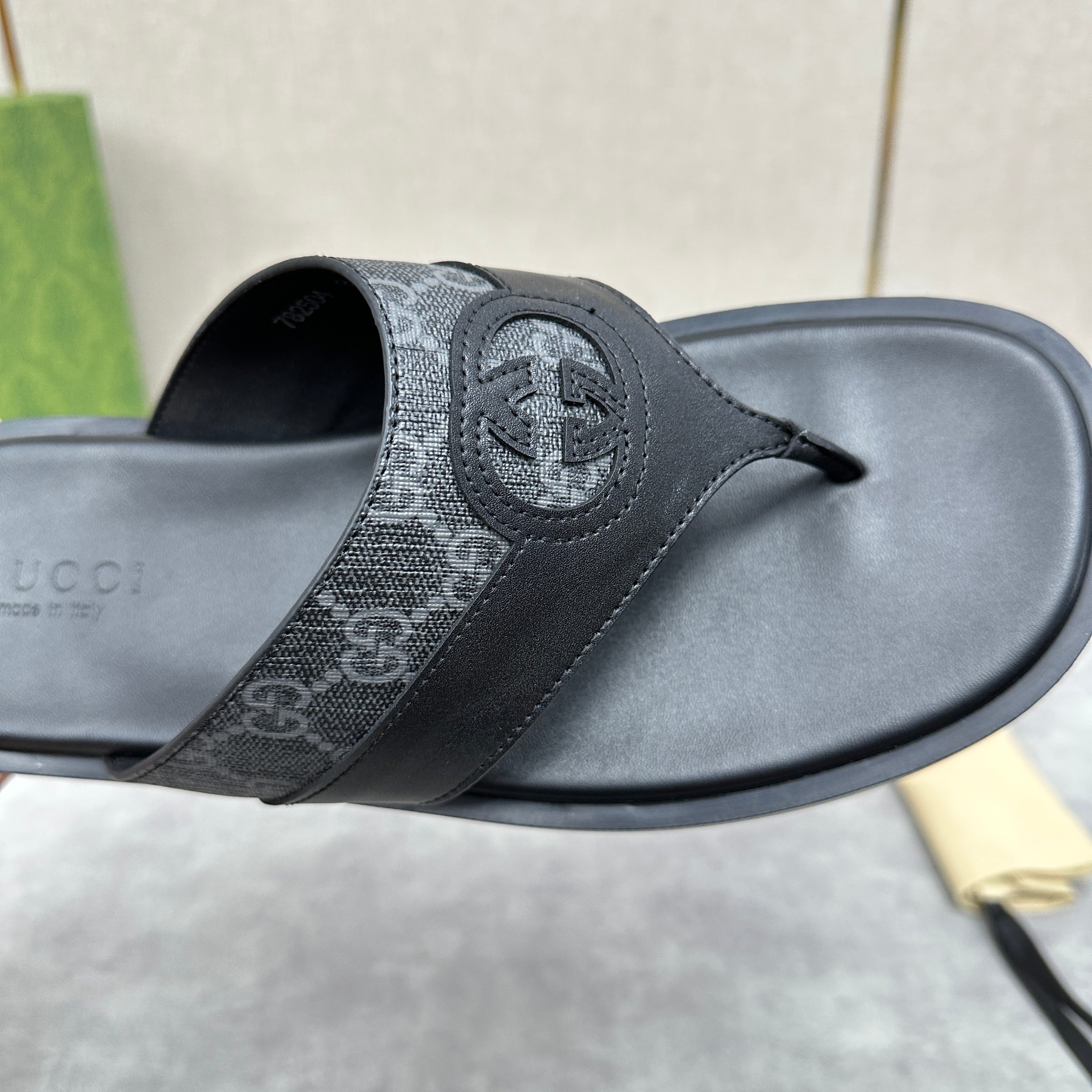 GG Men's Thong Sandals Black Canvas Cowhide 542951