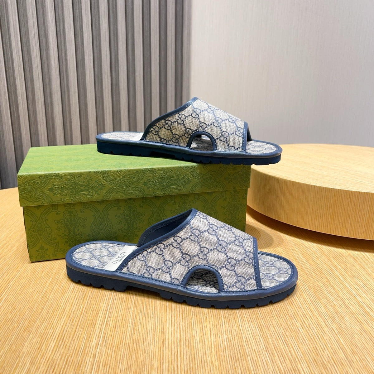 GG Men's Slide Blue Printed Fabric 544368