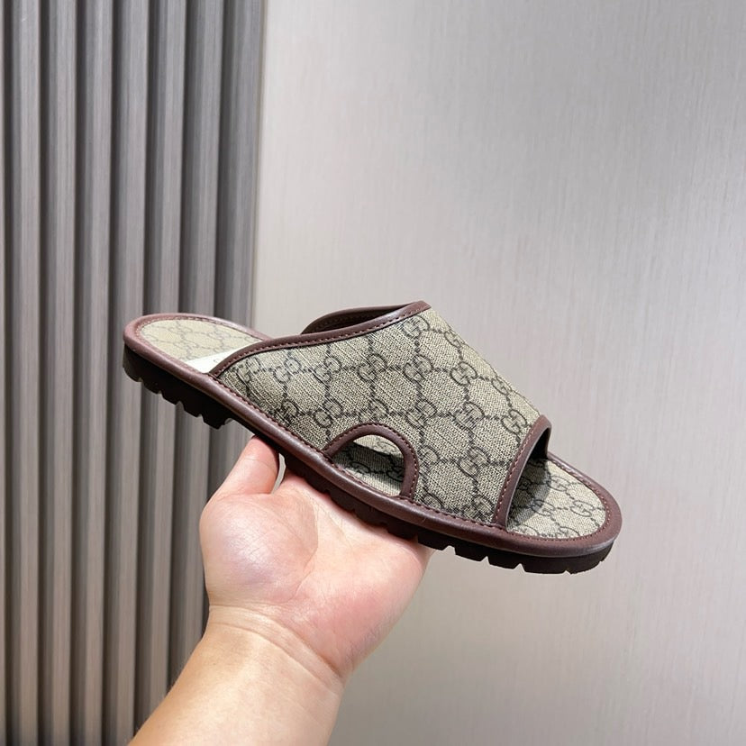 GG Men's Slide Brown Printed Fabric 544369