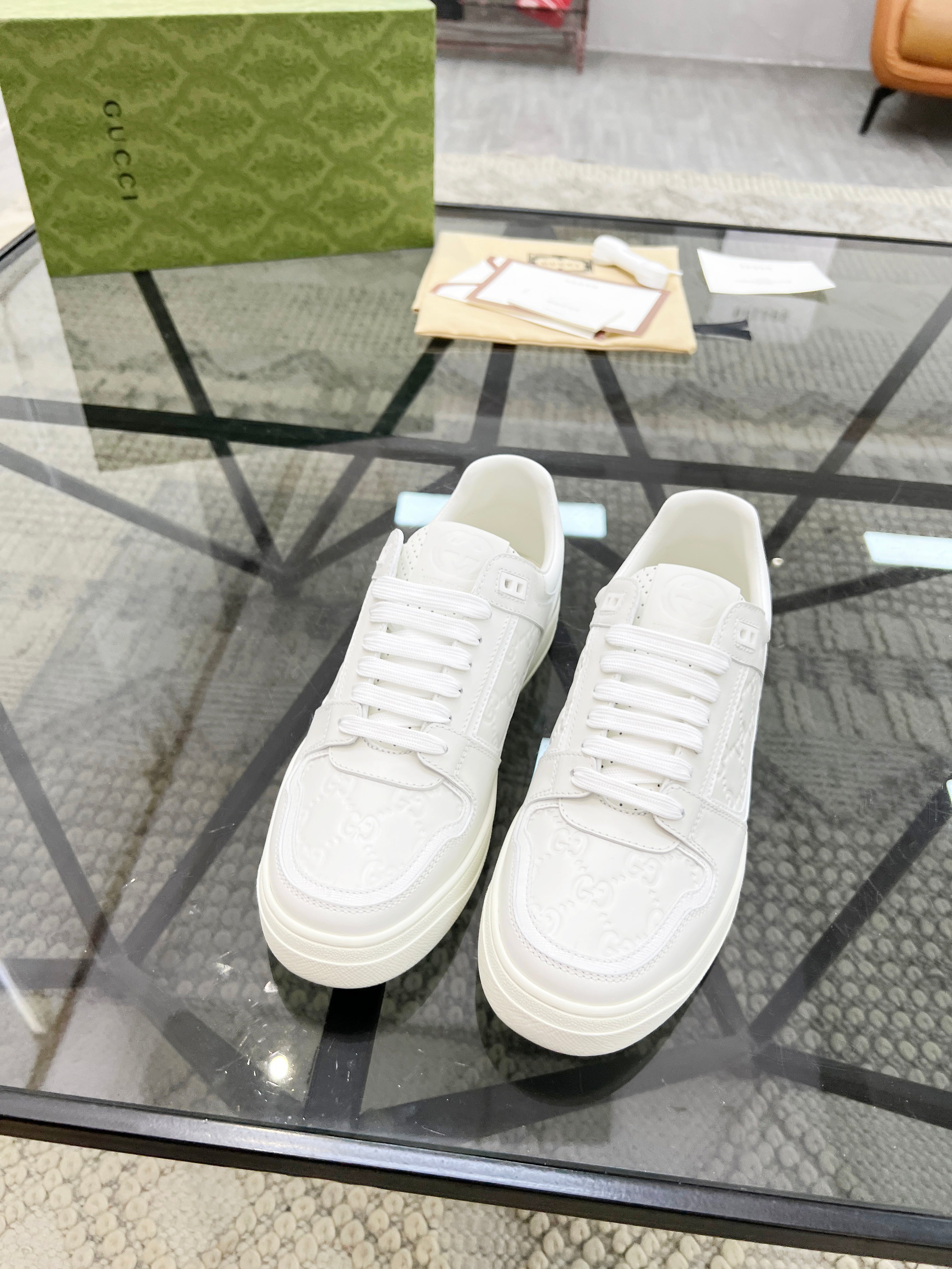 GG Men's Sneaker Black White Embossed Cowhide 525909