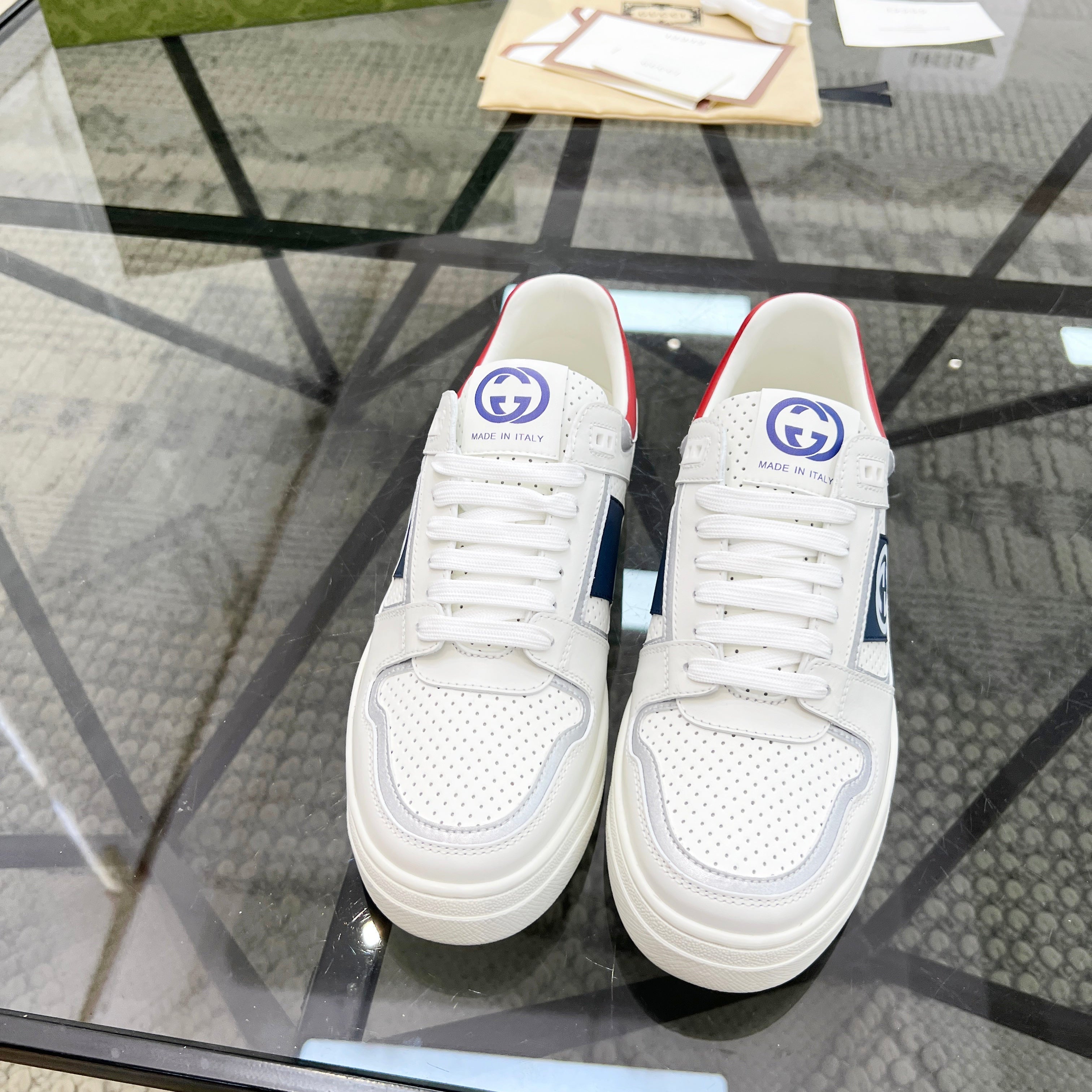 GG Men's Sneaker White Cowhide 525901