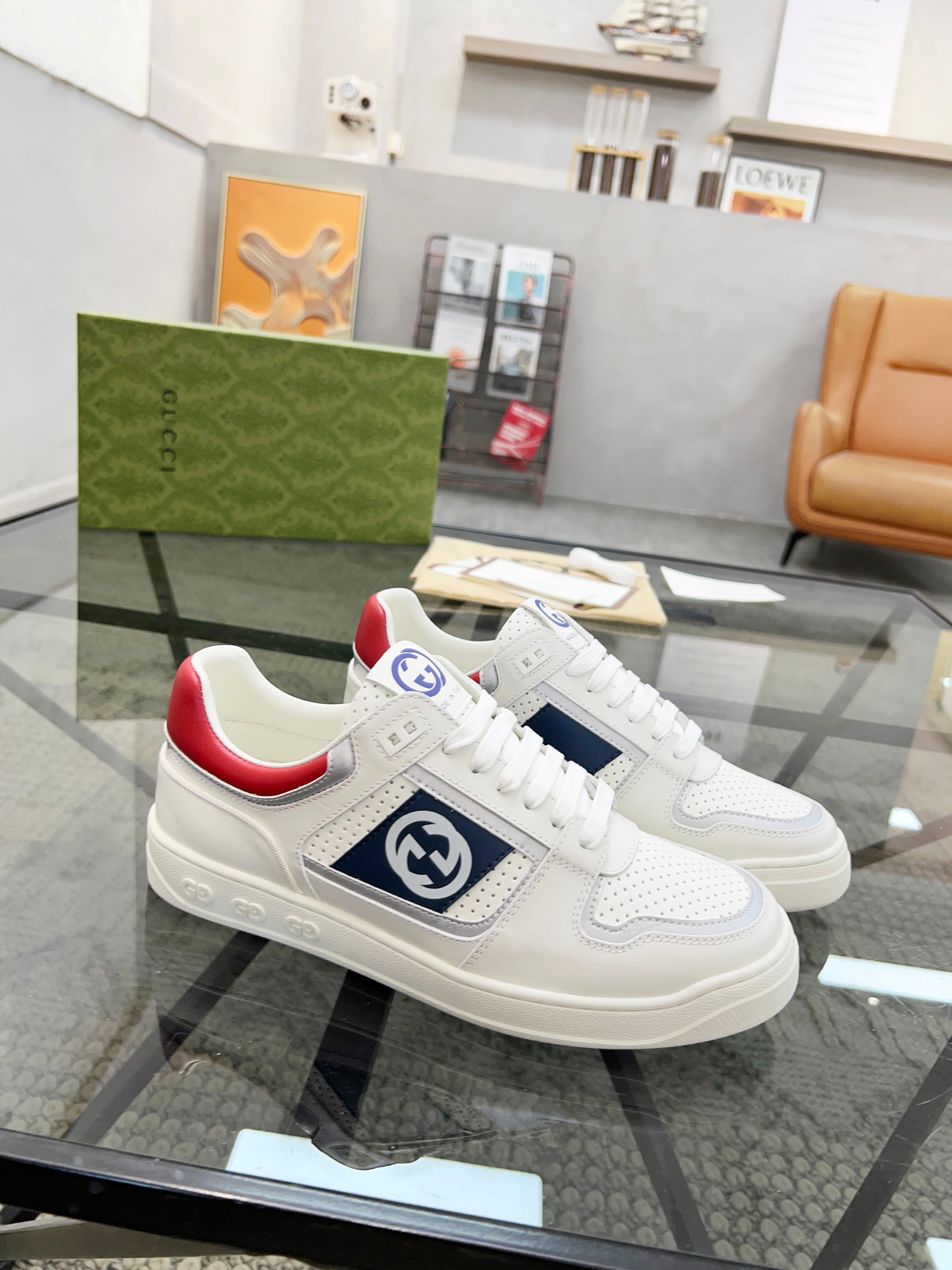 GG Men's Sneaker White Cowhide 525901